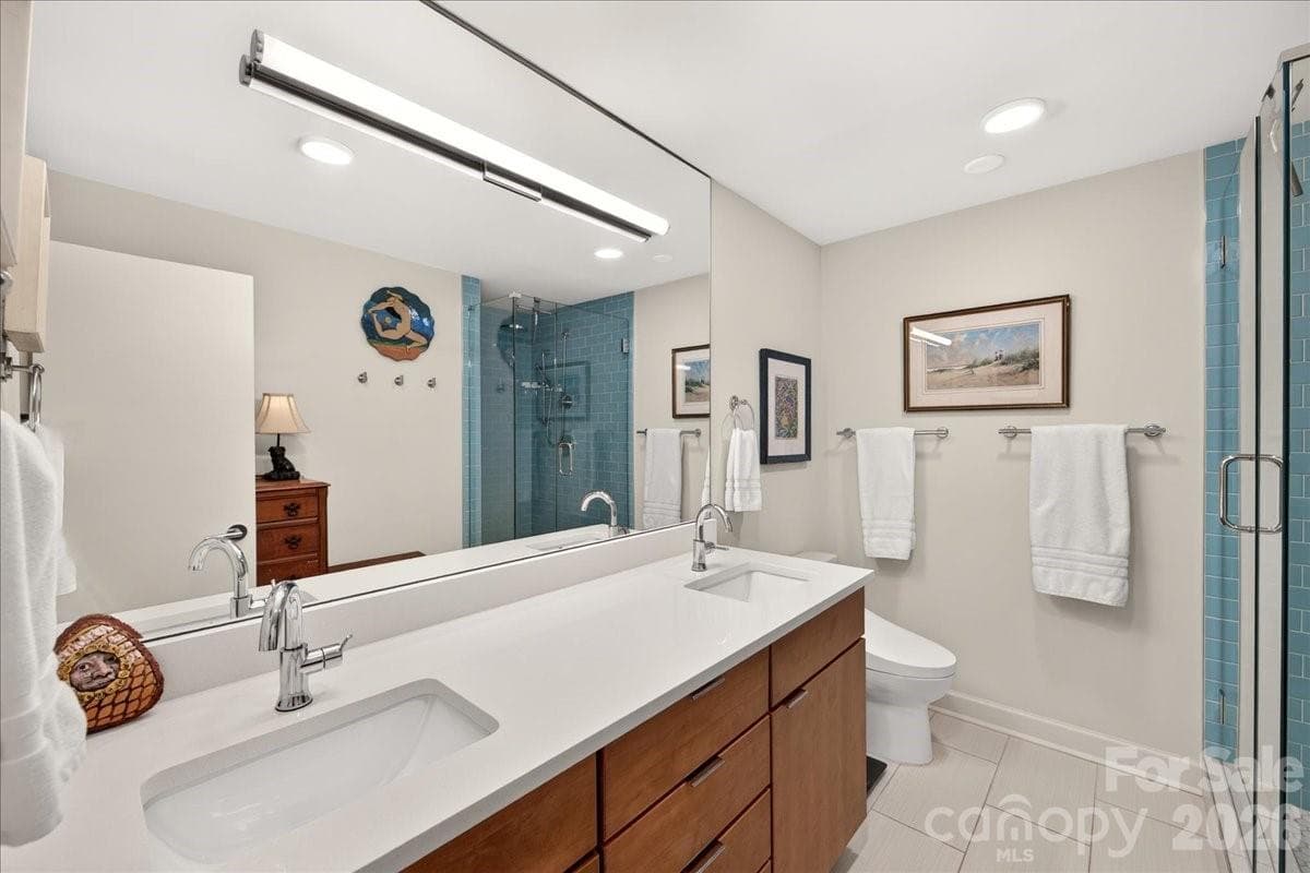 Condominium at 1300 Queens Road, Charlotte, photo 42 of 48