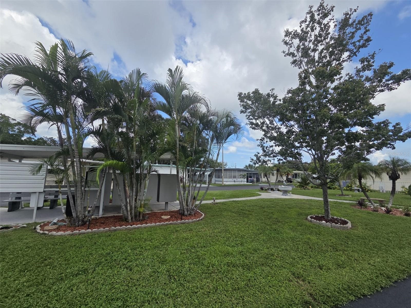 Community Park and Mailbox area - 9900 ULMERTON RD #28, LARGO
