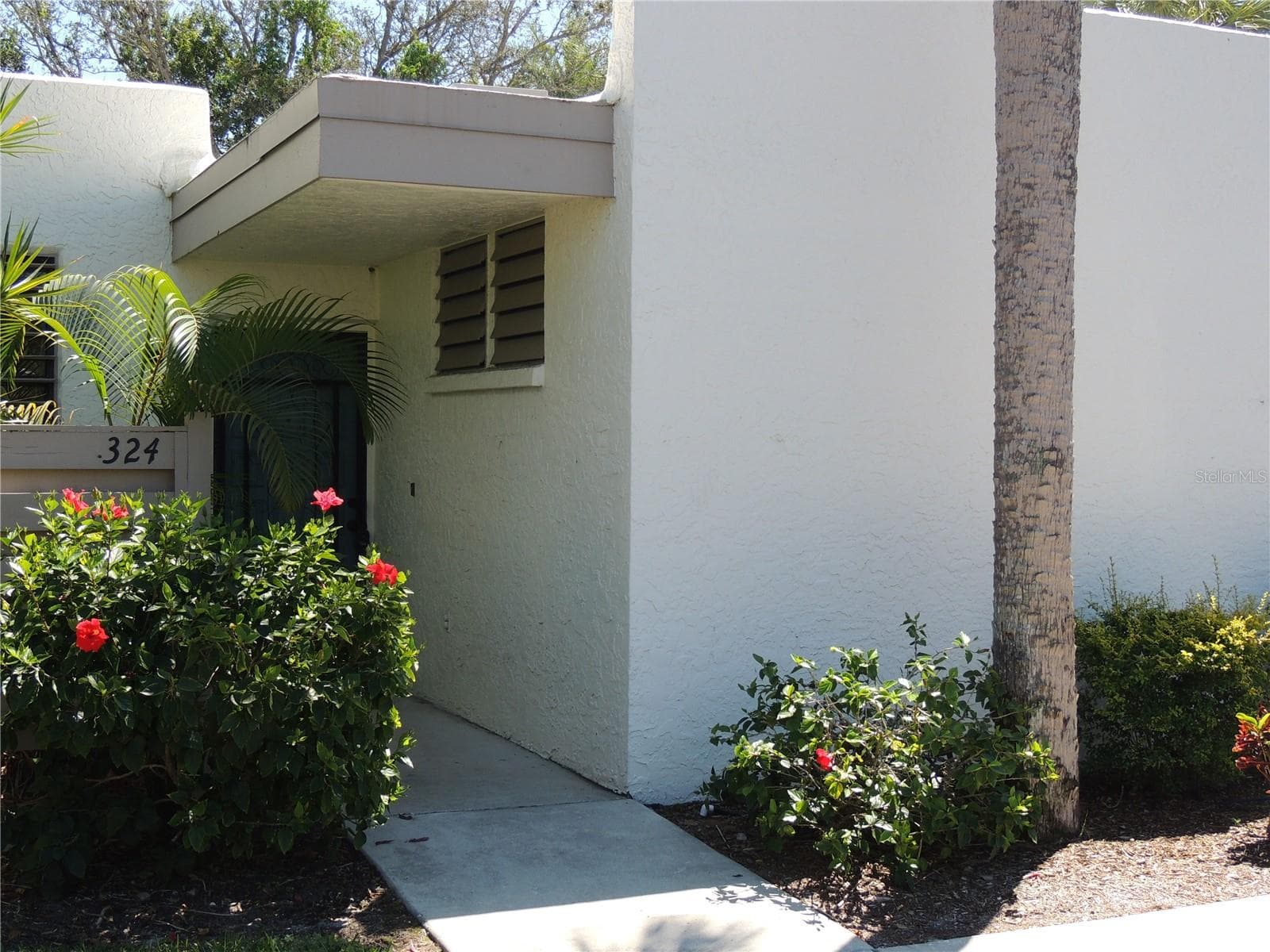 324 TIMBERLAKE DR #324