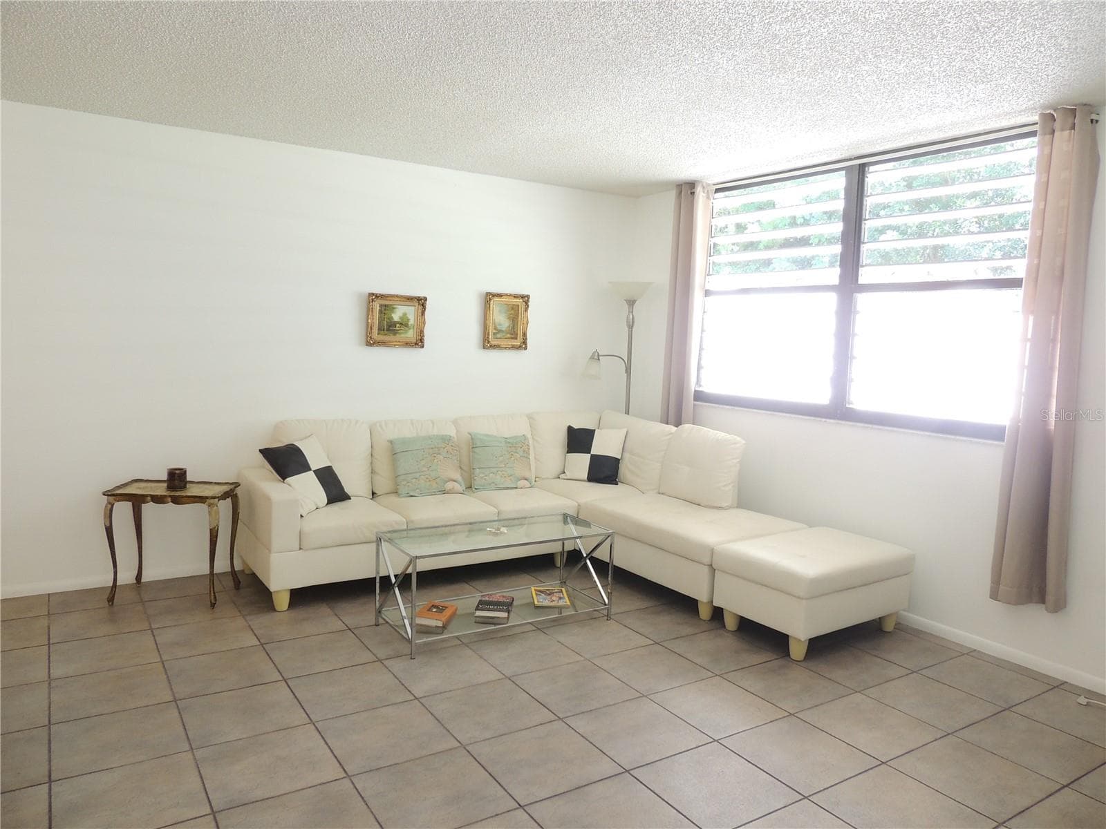 Condominium at 324 TIMBERLAKE DR #324, BRADENTON, photo 4 of 31