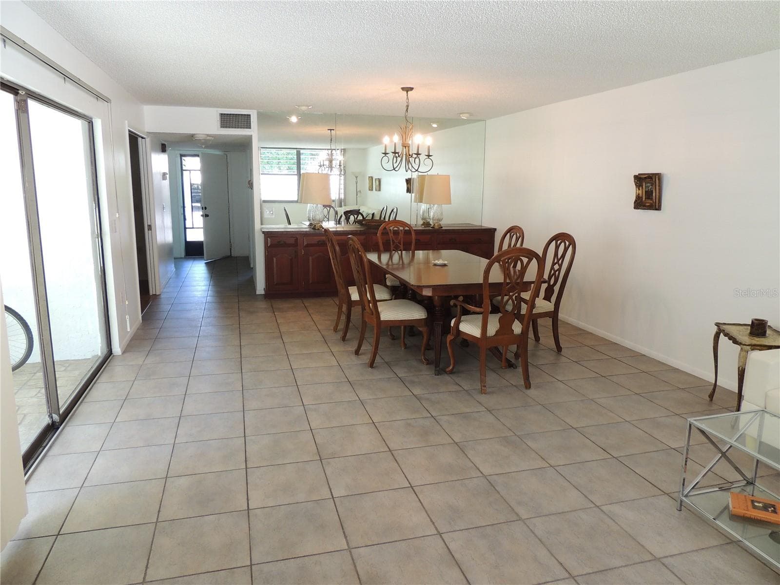 Condominium at 324 TIMBERLAKE DR #324, BRADENTON, photo 6 of 31