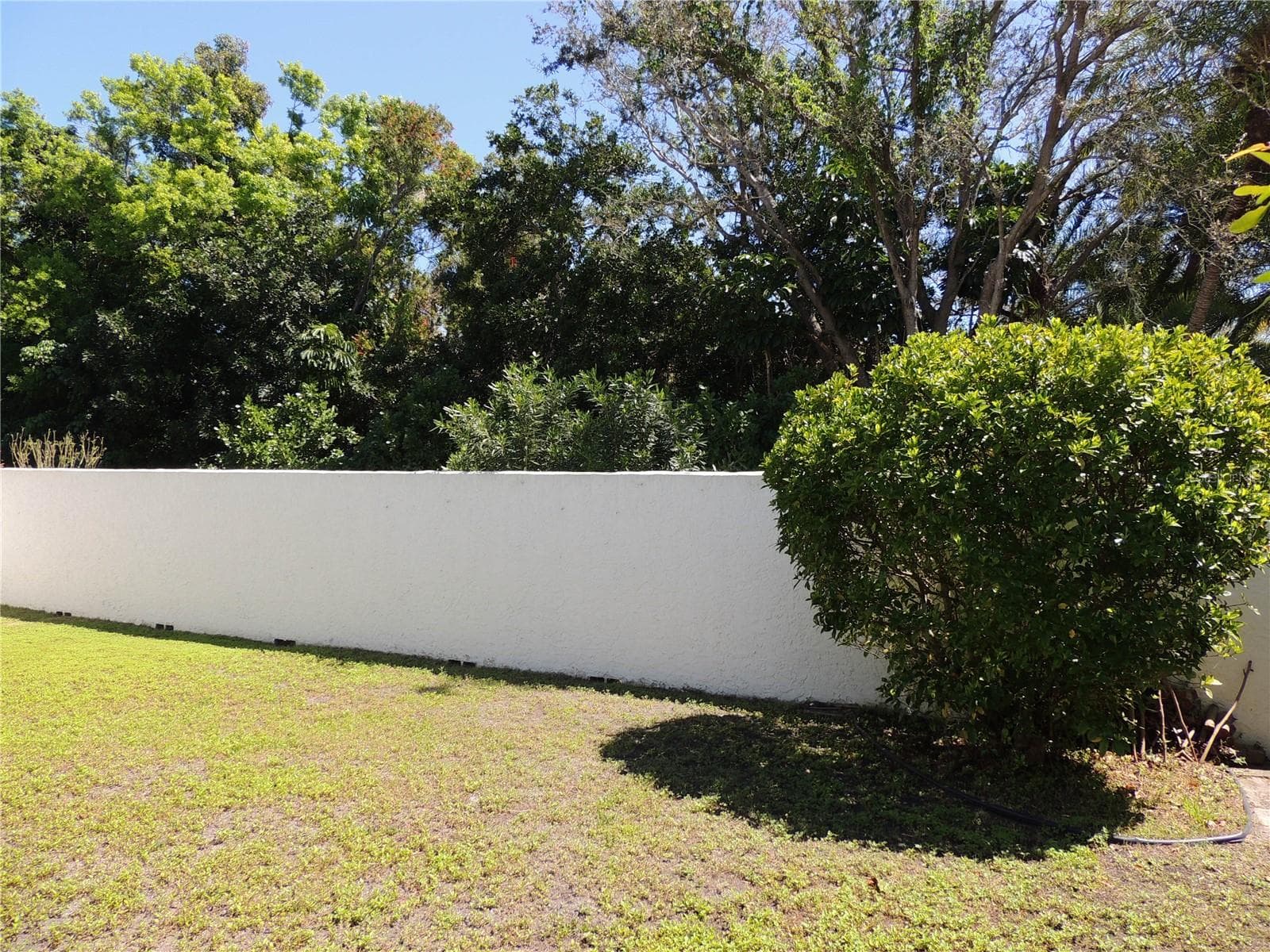 Condominium at 324 TIMBERLAKE DR #324, BRADENTON, photo 25 of 31