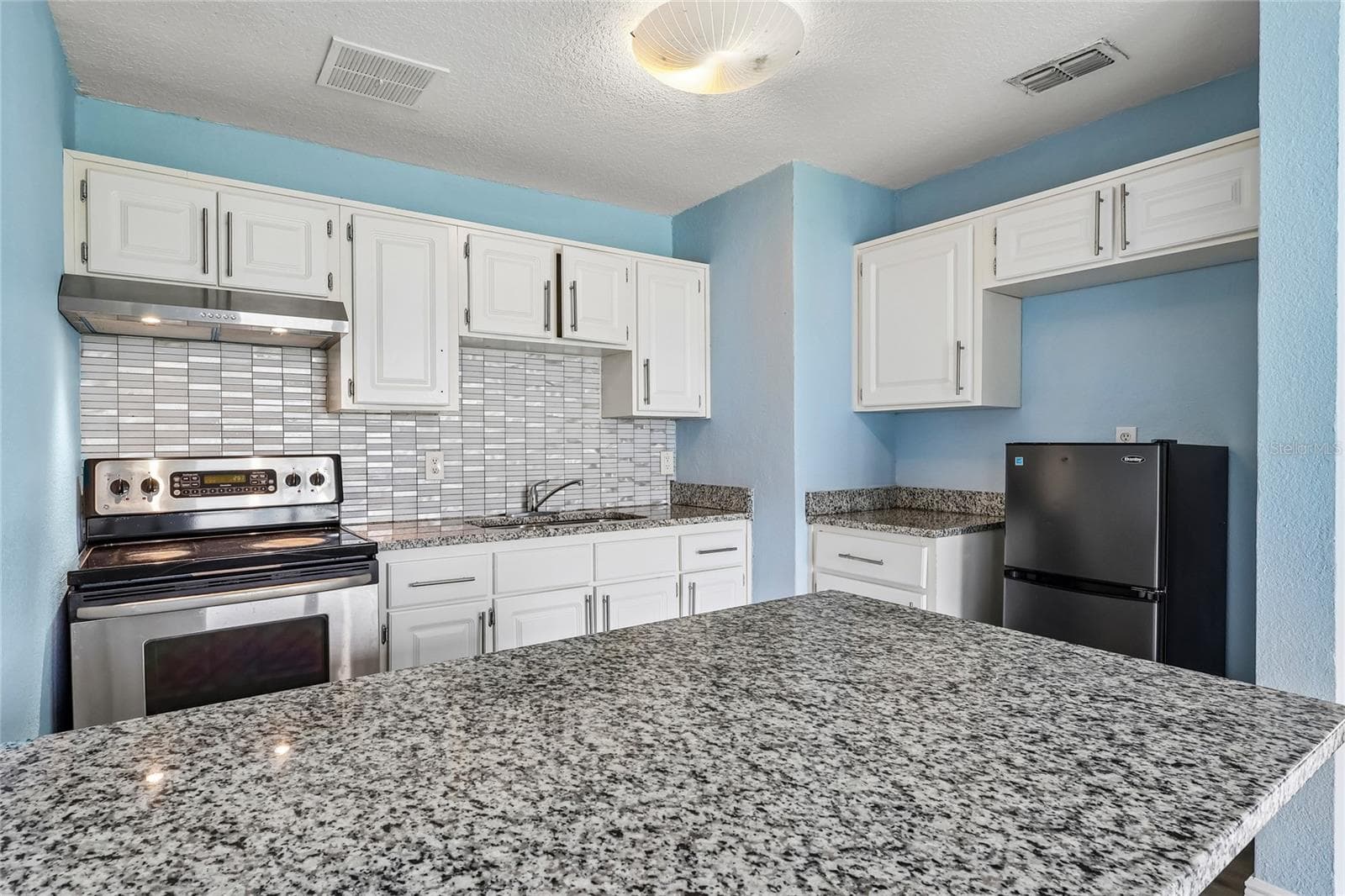 Single Family Residence at 4821 SHOSHONE ST, ORLANDO, photo 5 of 33