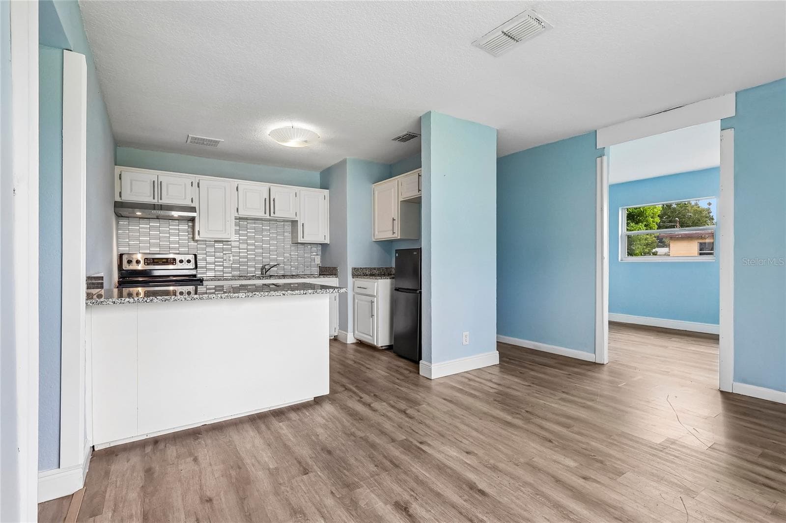 Single Family Residence at 4821 SHOSHONE ST, ORLANDO, photo 4 of 33
