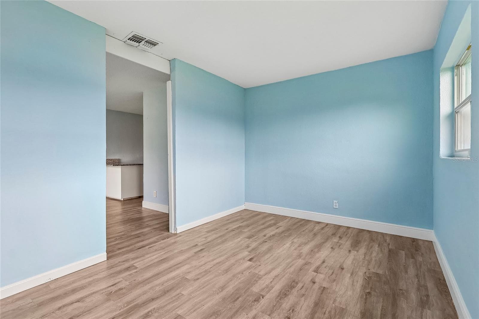 Single Family Residence at 4821 SHOSHONE ST, ORLANDO, photo 11 of 33