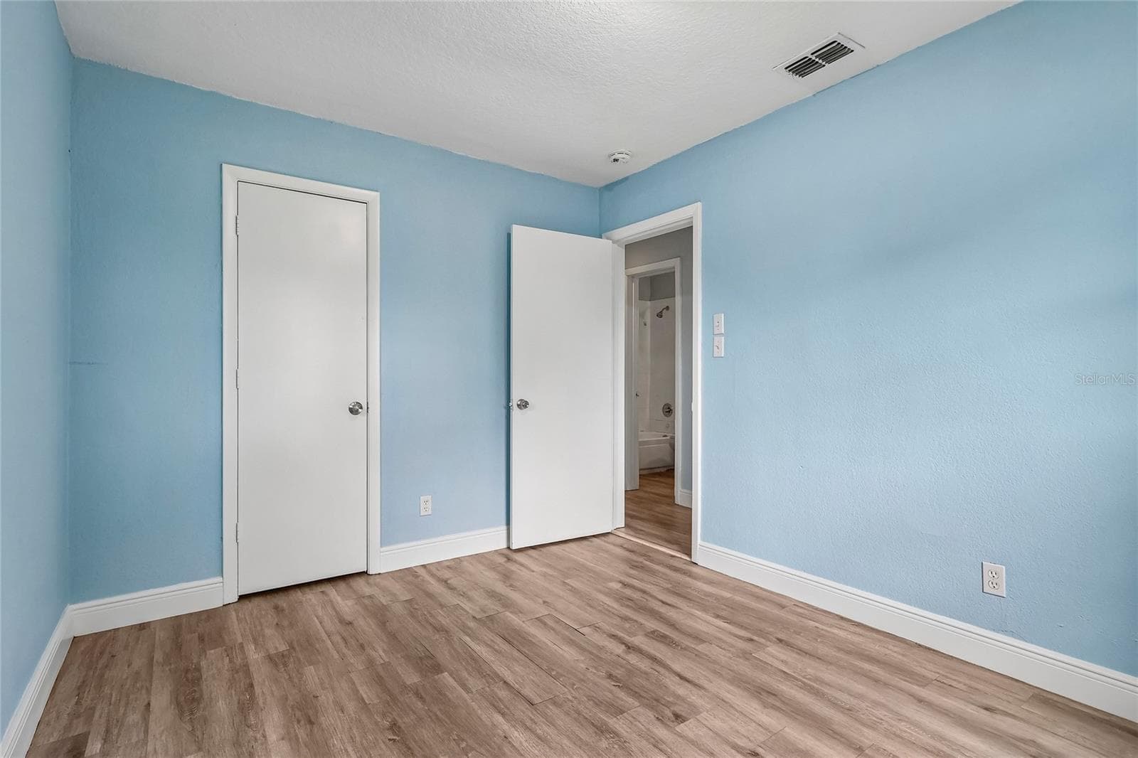 Single Family Residence at 4821 SHOSHONE ST, ORLANDO, photo 14 of 33