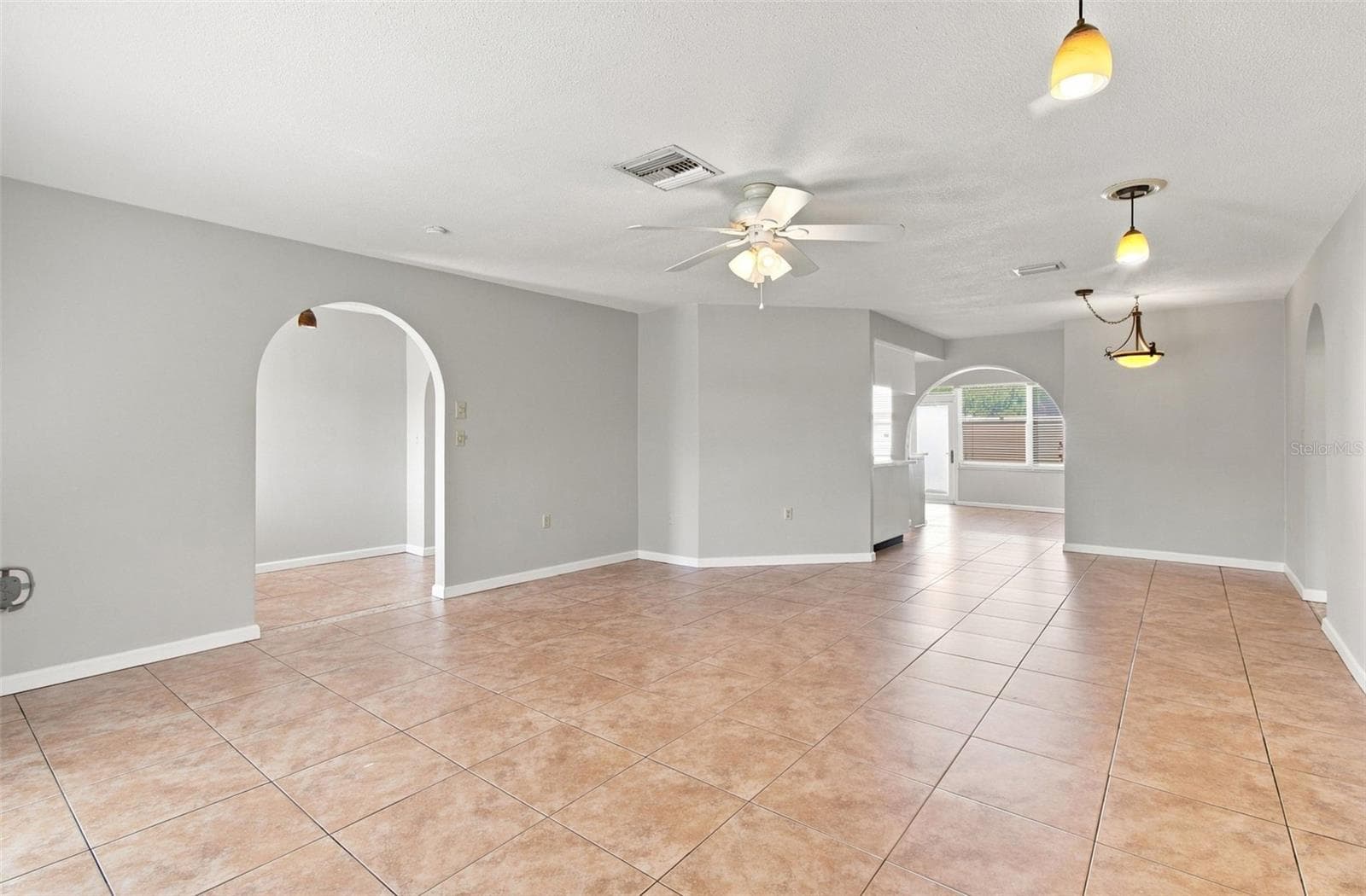 Single Family Residence at 527 WAYFARER DR, TARPON SPRINGS, photo 14 of 47