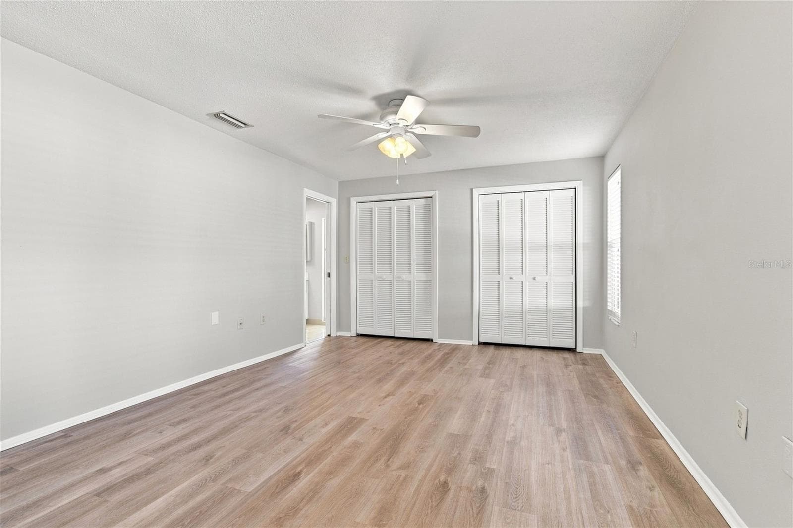 Single Family Residence at 527 WAYFARER DR, TARPON SPRINGS, photo 17 of 47