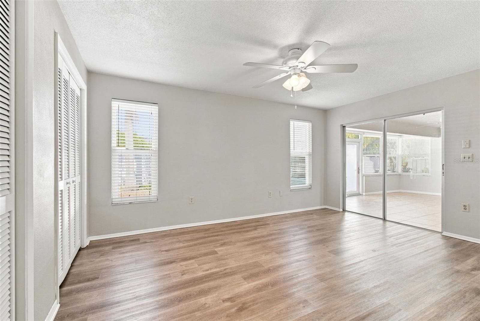 Single Family Residence at 527 WAYFARER DR, TARPON SPRINGS, photo 20 of 47