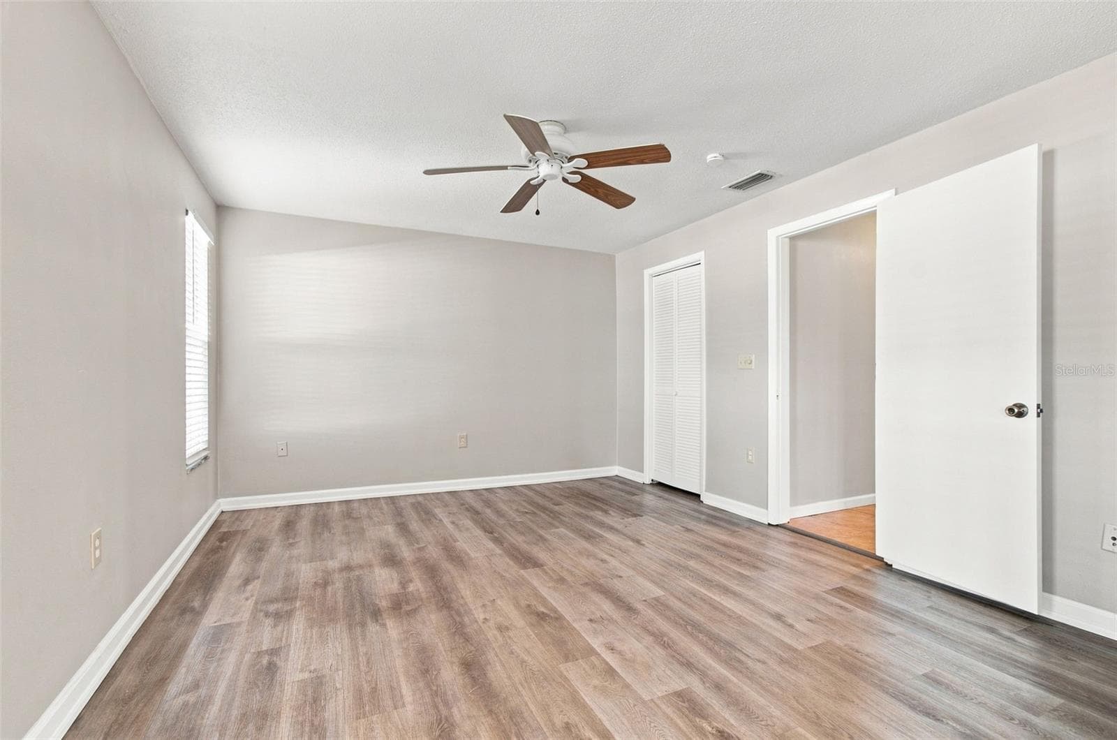 Single Family Residence at 527 WAYFARER DR, TARPON SPRINGS, photo 26 of 47