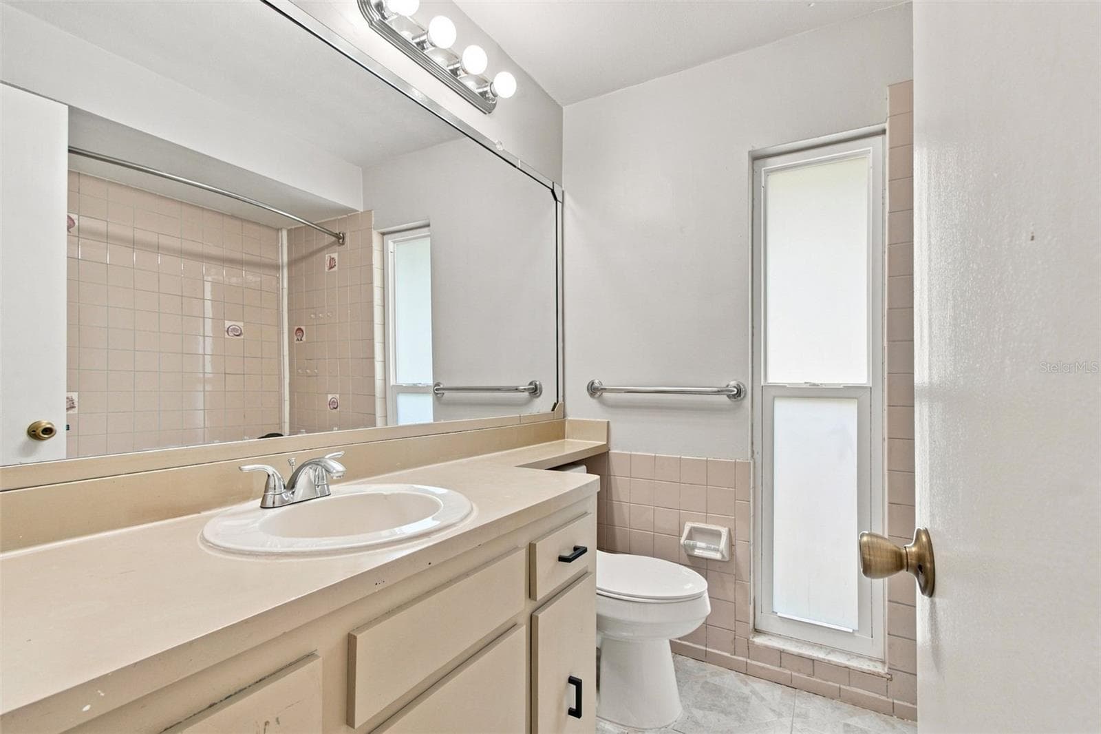 Single Family Residence at 527 WAYFARER DR, TARPON SPRINGS, photo 29 of 47