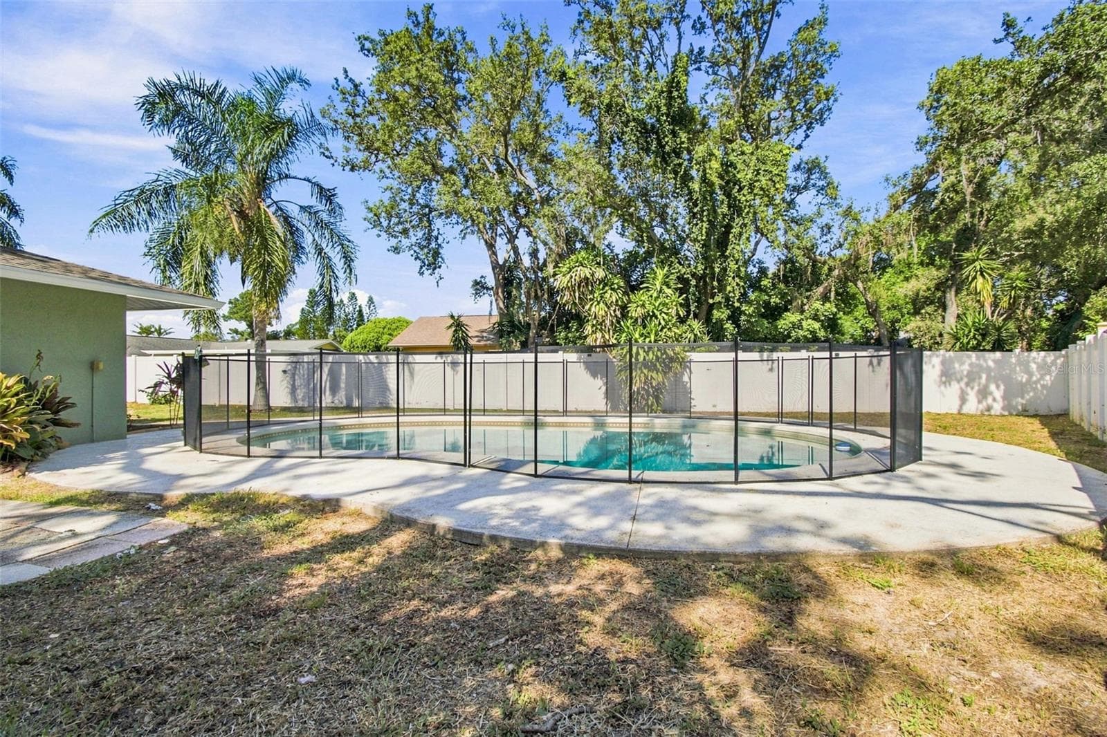 Single Family Residence at 527 WAYFARER DR, TARPON SPRINGS, photo 38 of 47