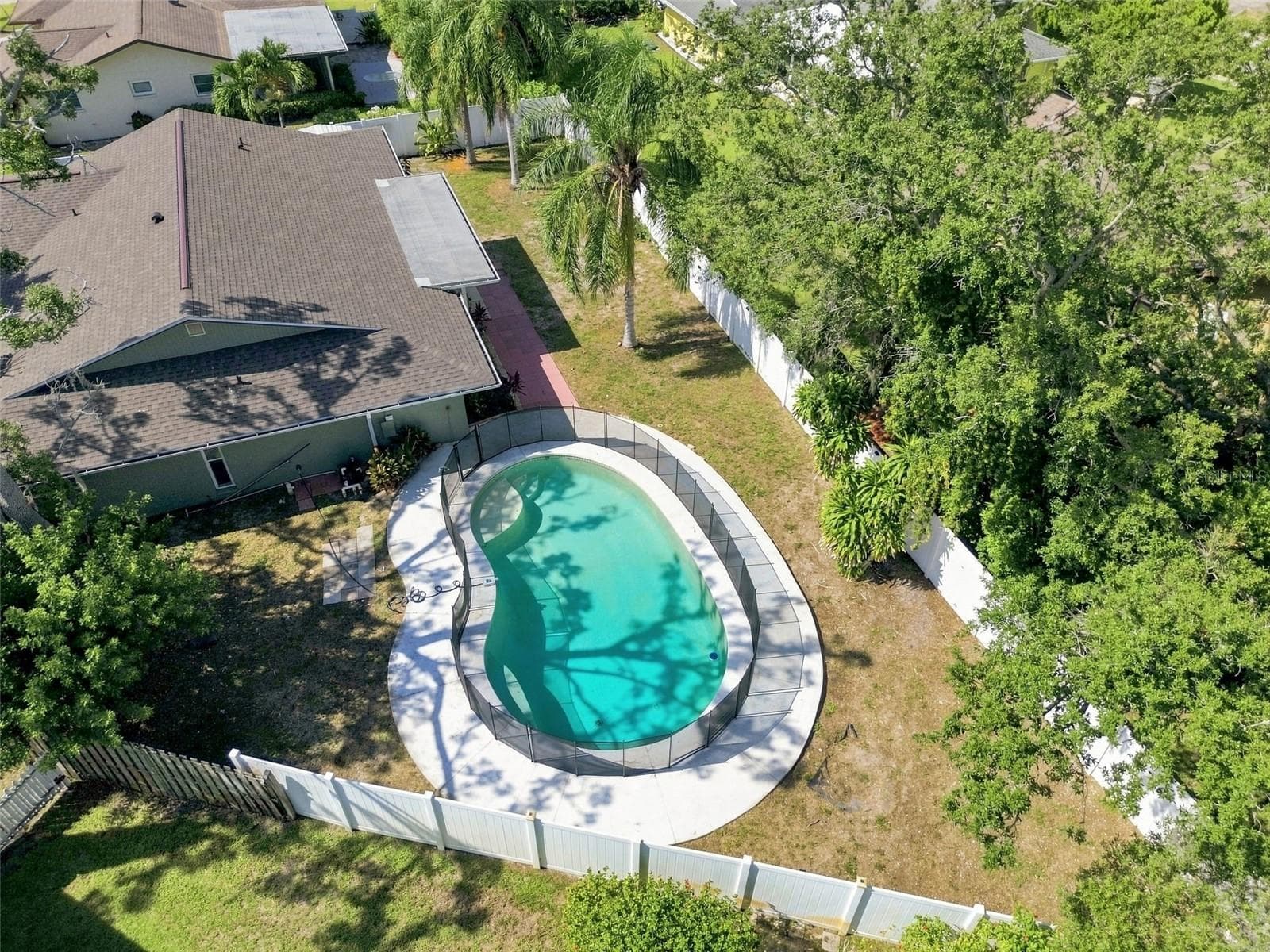 Single Family Residence at 527 WAYFARER DR, TARPON SPRINGS, photo 43 of 47