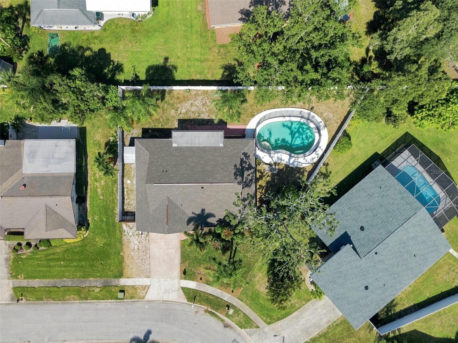 Single Family Residence at 527 WAYFARER DR, TARPON SPRINGS, photo 44 of 47