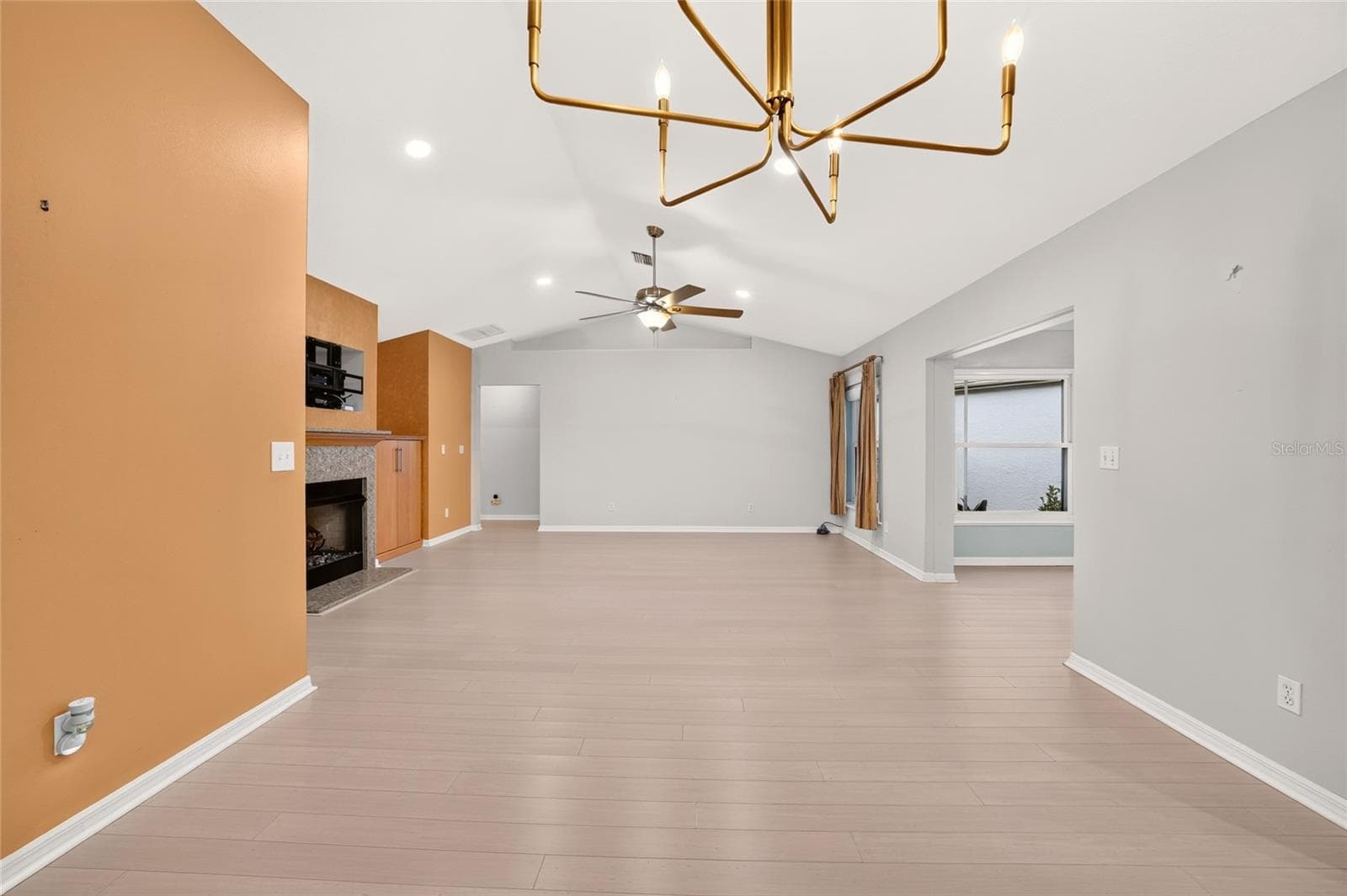 Villa at 4431 NE 4TH ST, OCALA, photo 9 of 38