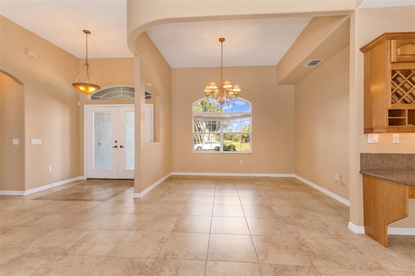 Foyer double door entry - 2420 PEBBLE CREEK PL, PORT CHARLOTTE