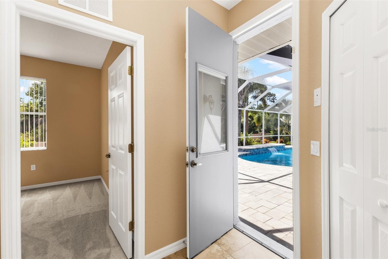 Access to pool - 2420 PEBBLE CREEK PL, PORT CHARLOTTE