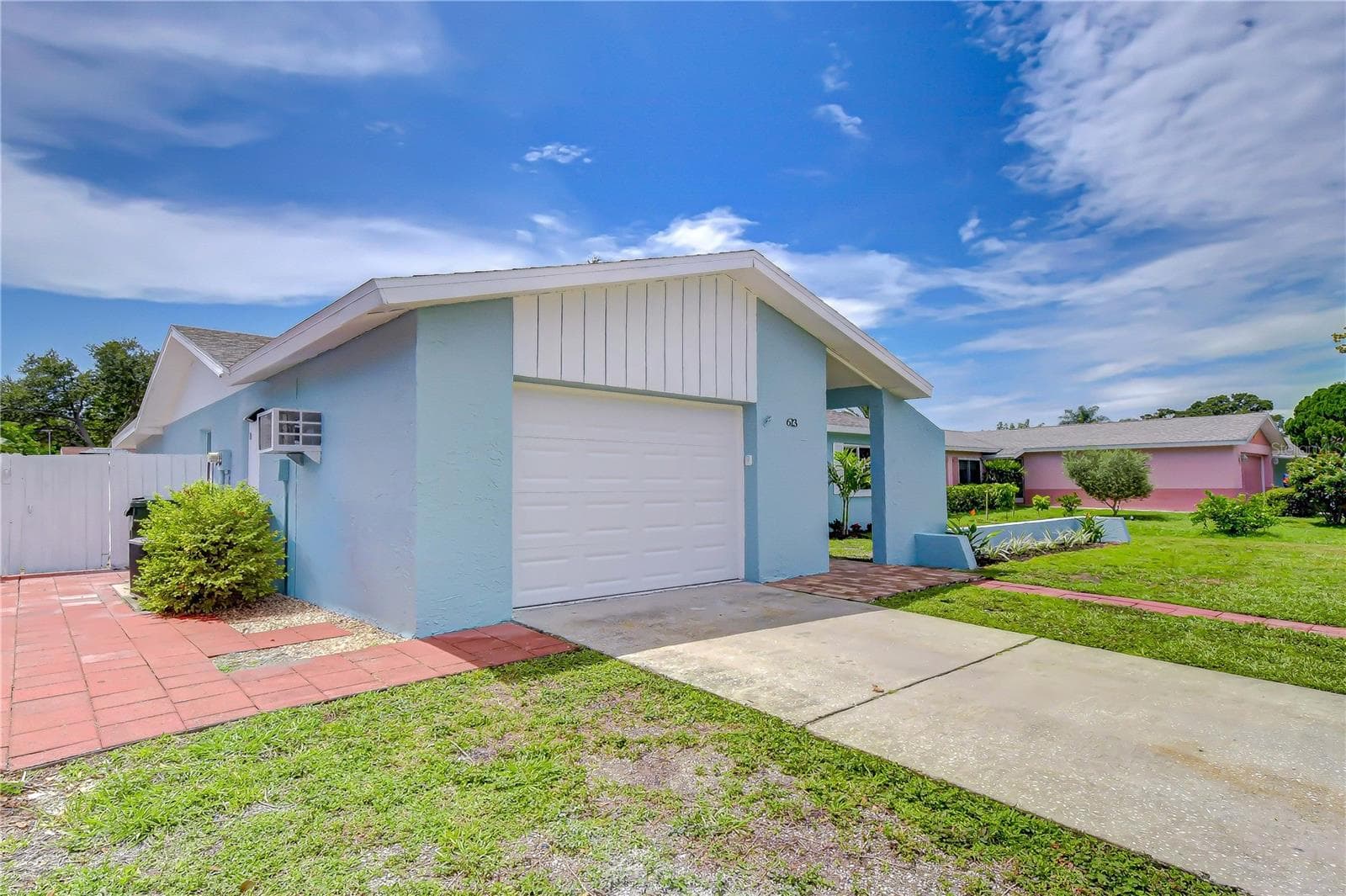 Single Family Residence at 613 5TH AVE SE, LARGO, photo 6 of 46