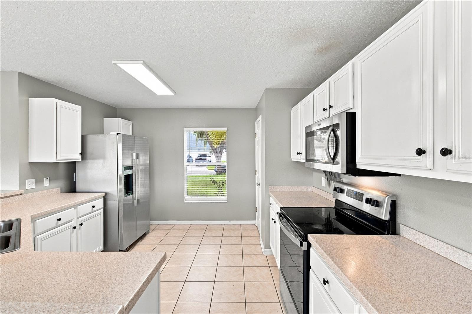 Single Family Residence at 10922 SUBTLE TRAIL DR, RIVERVIEW, photo 9 of 32