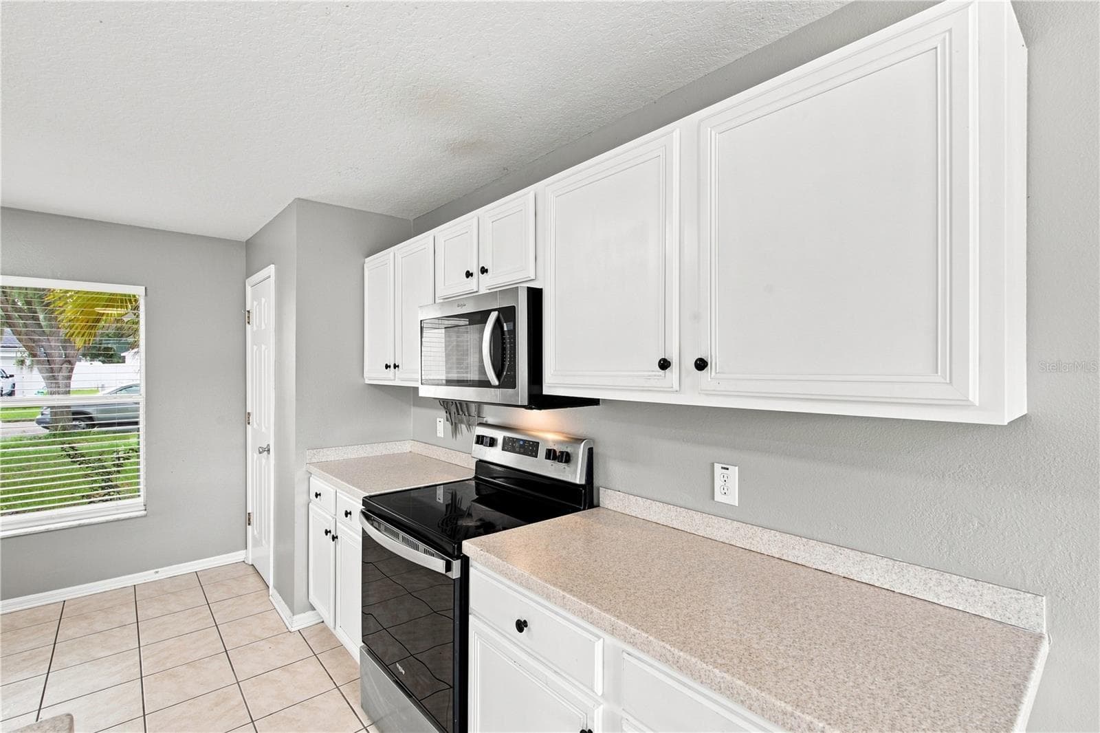 Single Family Residence at 10922 SUBTLE TRAIL DR, RIVERVIEW, photo 10 of 32