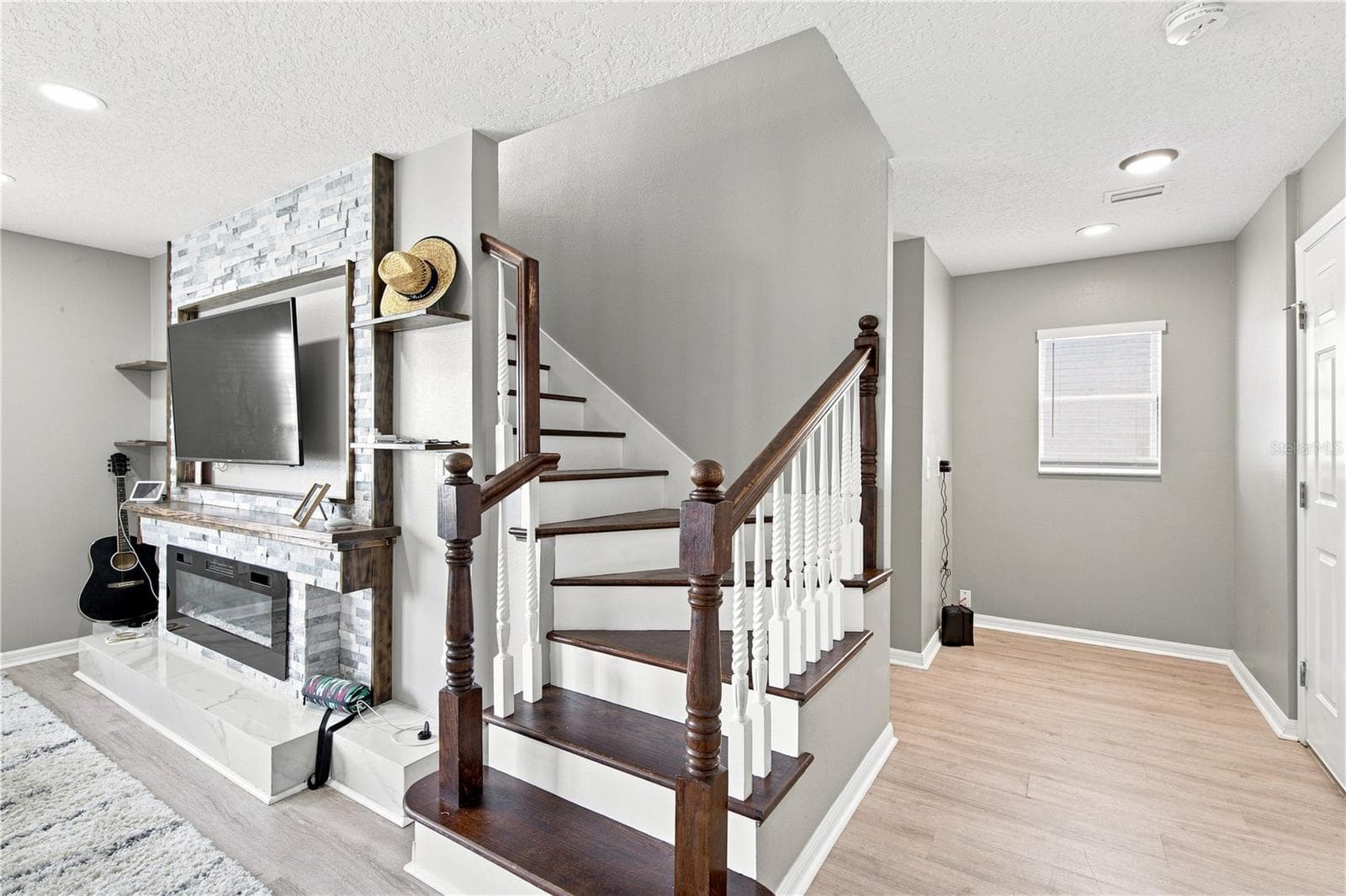 Single Family Residence at 10922 SUBTLE TRAIL DR, RIVERVIEW, photo 12 of 32