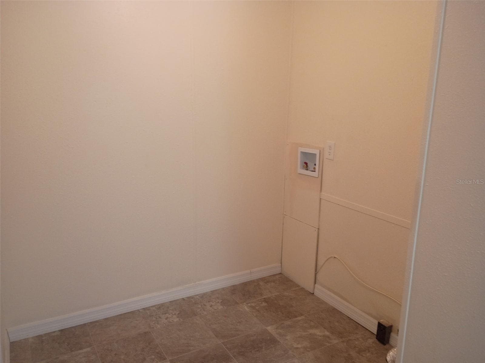 Manufactured Home at 6910 BROOKRIDGE TRL, LAKELAND, photo 13 of 29