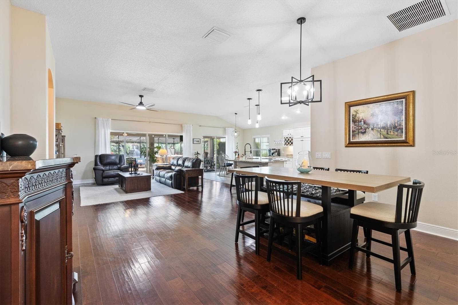 Single Family Residence at 1451 LUCKETT CT, THE VILLAGES, photo 6 of 45