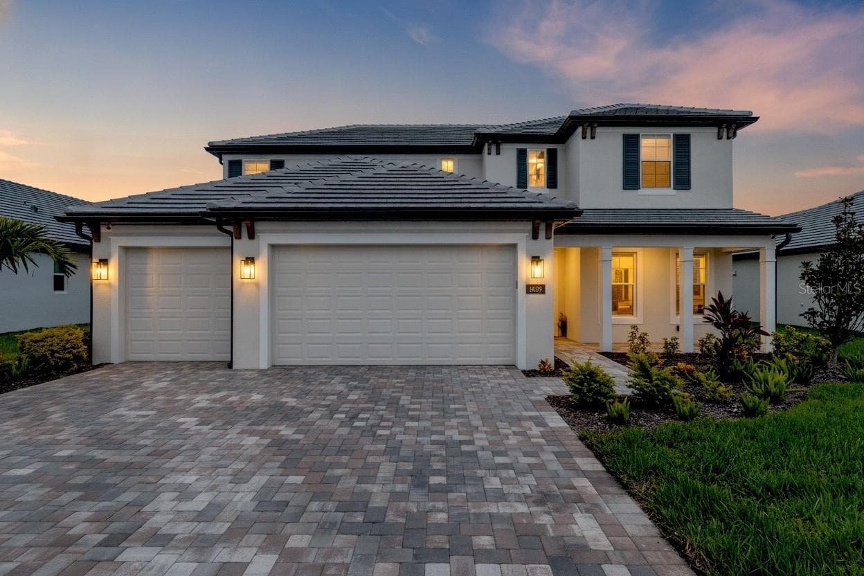 1669 LUGANO CIR