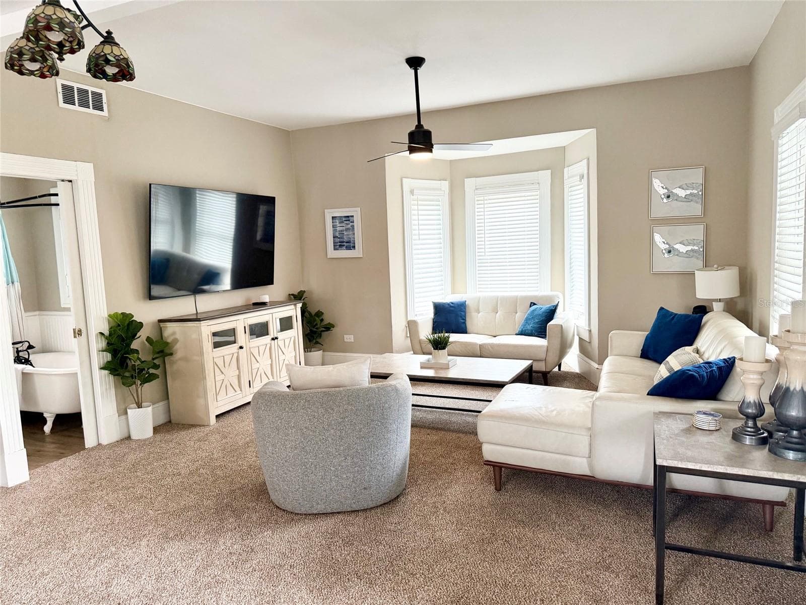 Main house, family room - 551 OMAHA ST, PALM HARBOR