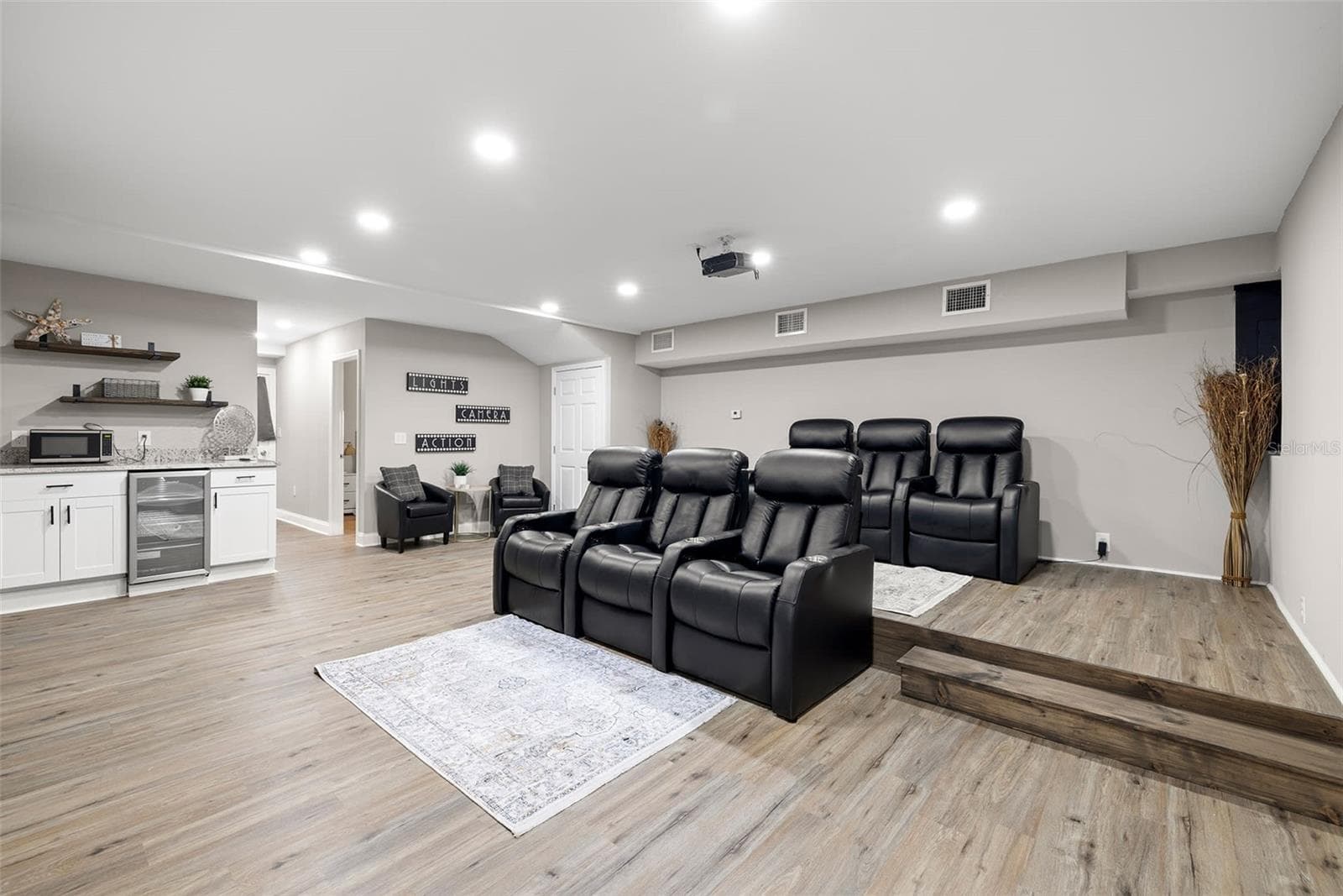 Theater room, guest house - 551 OMAHA ST, PALM HARBOR