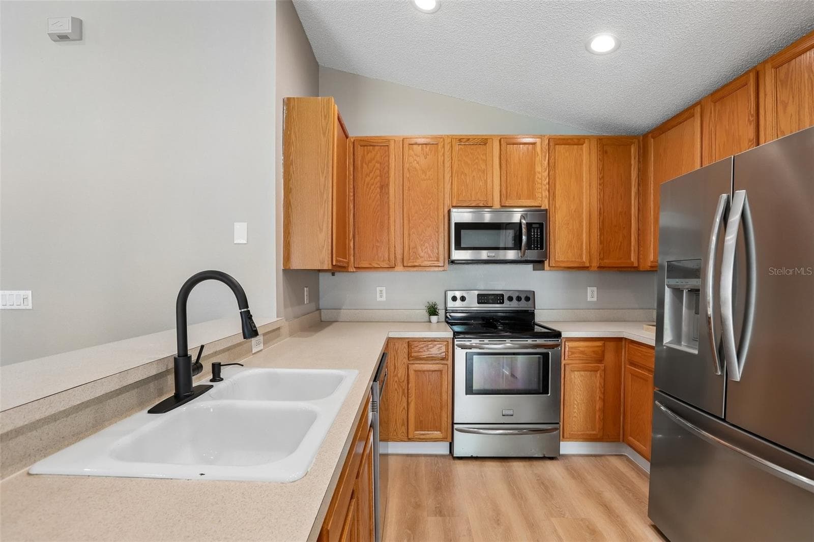 Single Family Residence at 2638 BIG PINE DR, HOLIDAY, photo 13 of 41