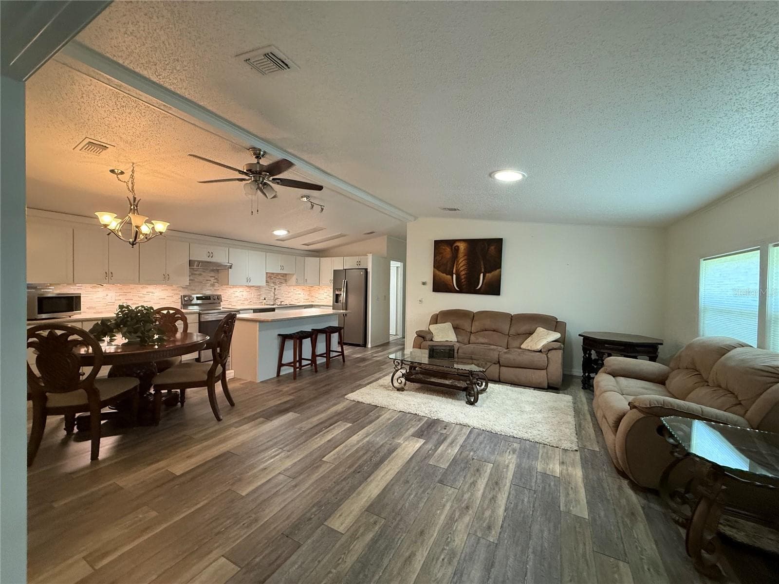 Manufactured Home at 802 OAK BLVD, WILDWOOD, photo 8 of 25