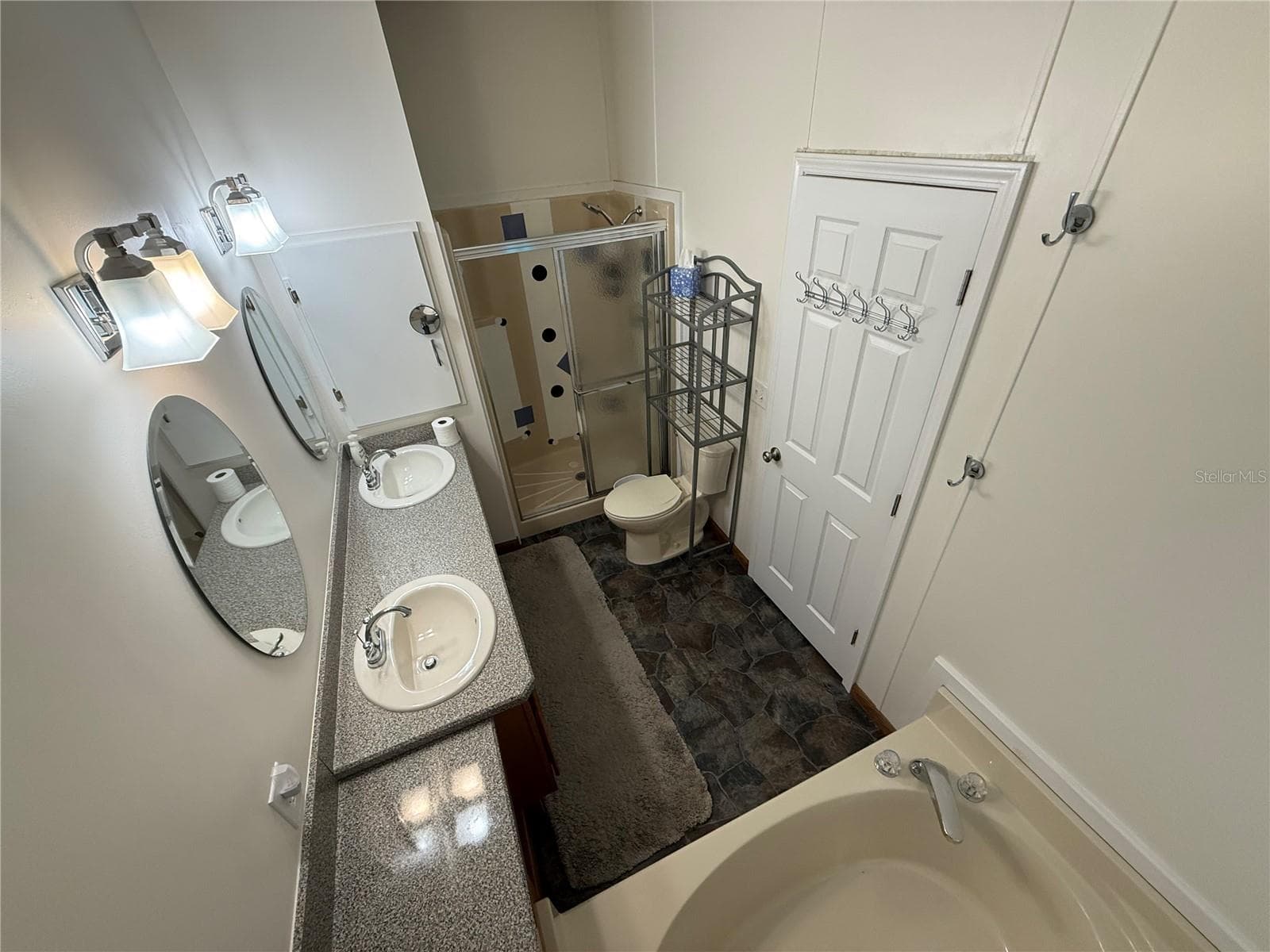 Manufactured Home at 802 OAK BLVD, WILDWOOD, photo 14 of 25