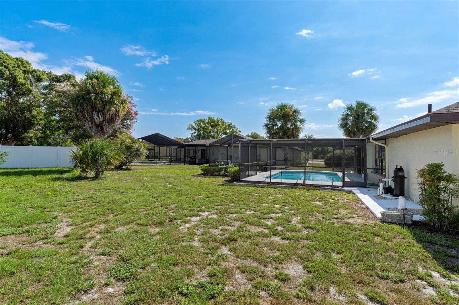 Left side of the home - 9009 HEATHER BLVD, WEEKI WACHEE