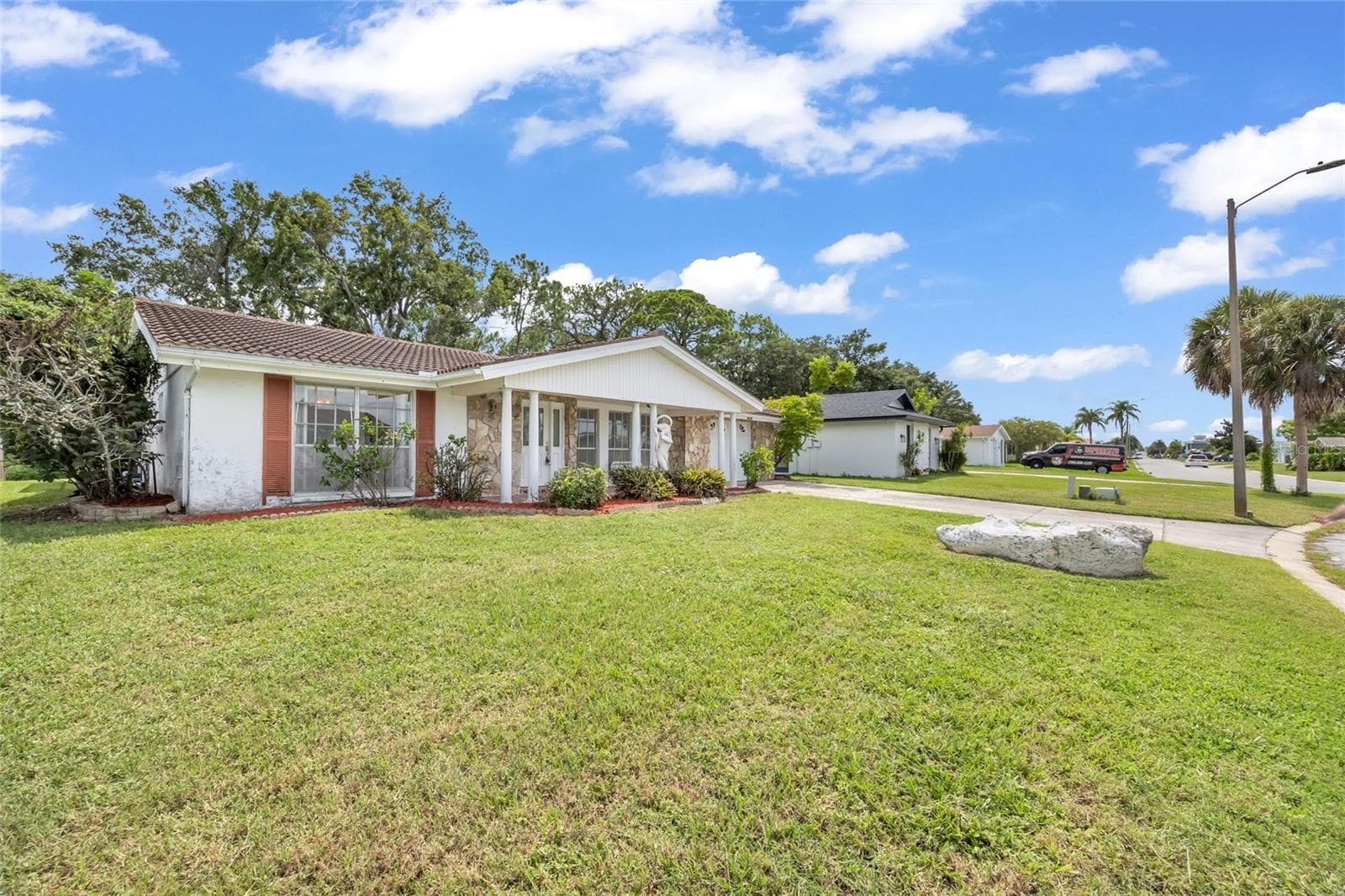 Single Family Residence at 4618 CORNER CT, NEW PORT RICHEY, photo 2 of 44