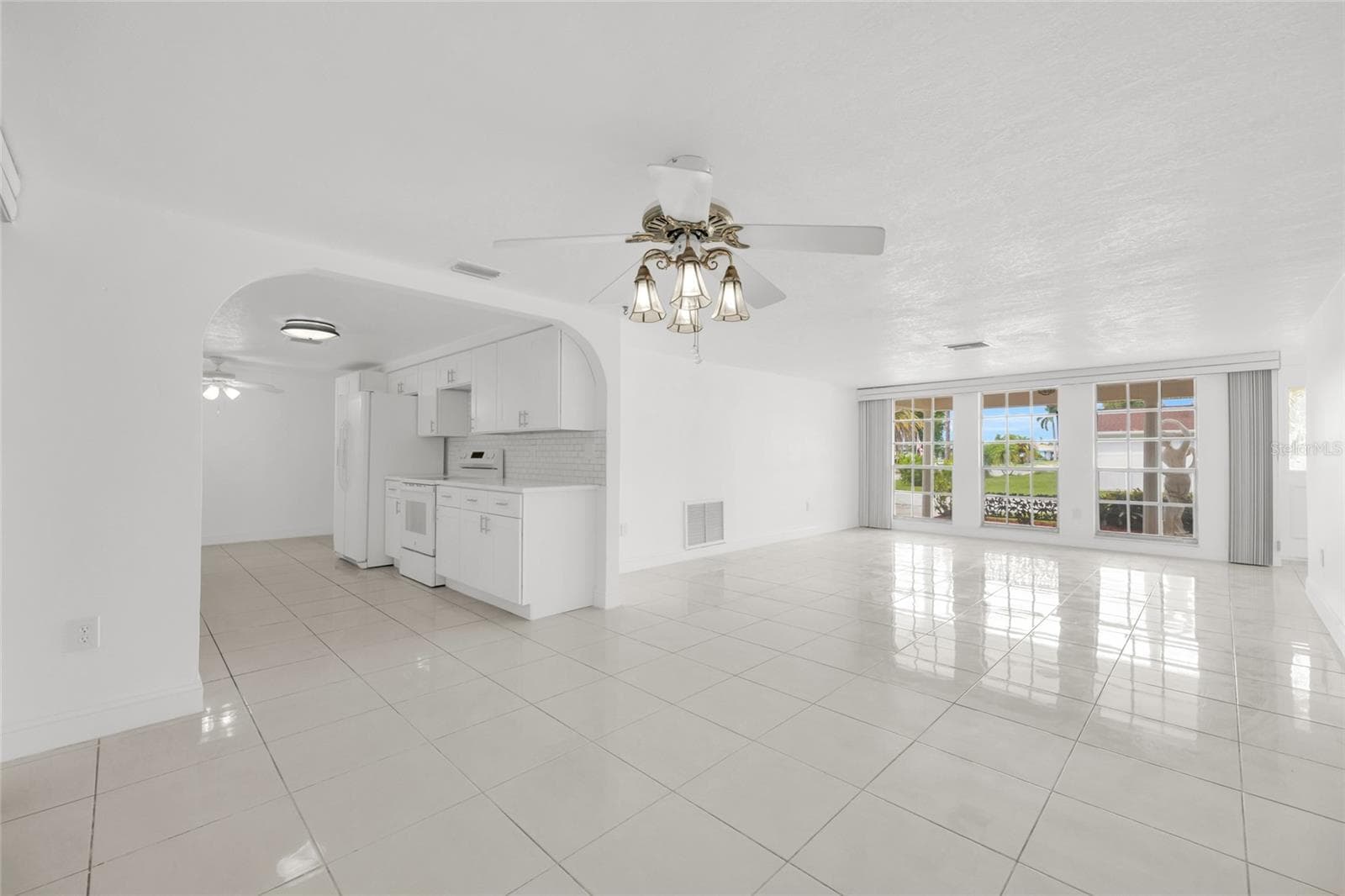 Single Family Residence at 4618 CORNER CT, NEW PORT RICHEY, photo 14 of 44