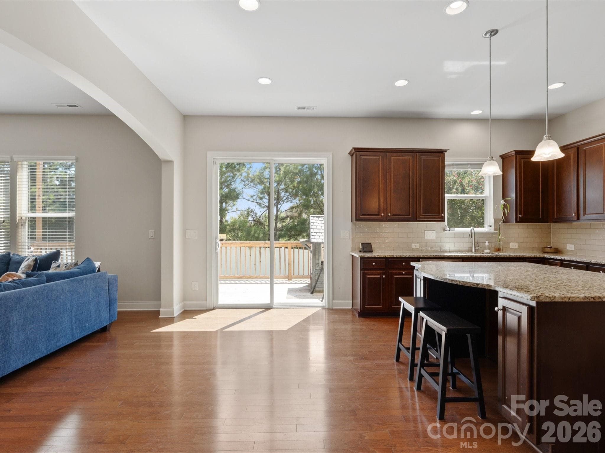 Single Family Residence at 2035 Pinyon Lane, Lancaster, photo 10 of 44