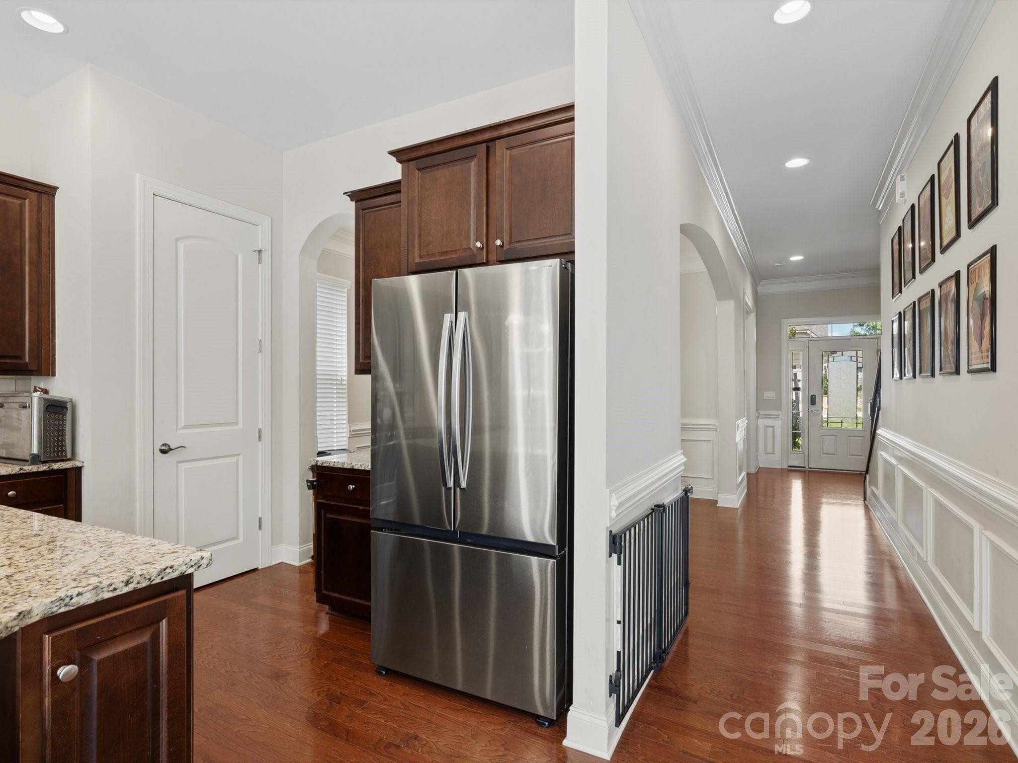 Single Family Residence at 2035 Pinyon Lane, Lancaster, photo 13 of 44