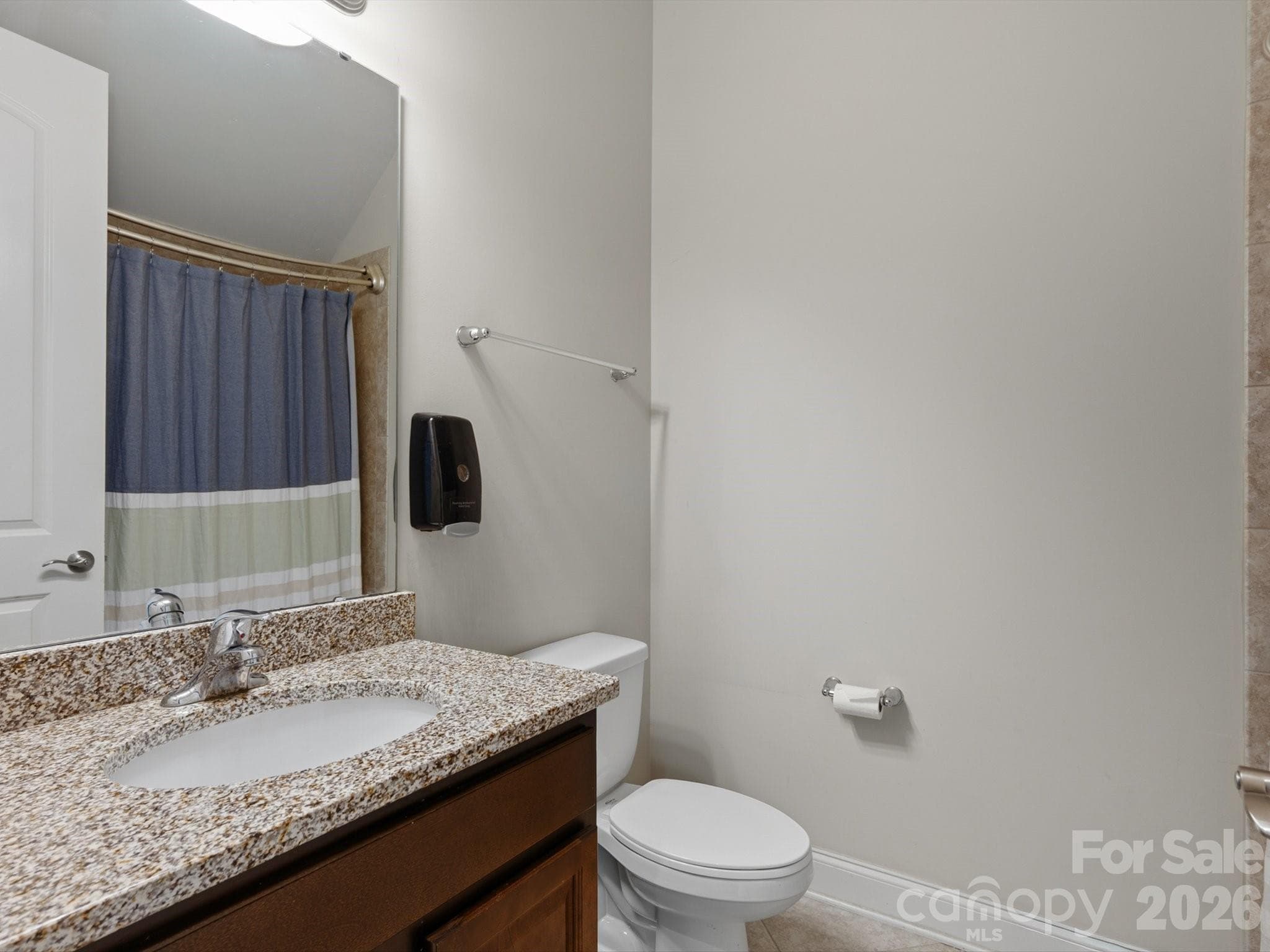 Single Family Residence at 2035 Pinyon Lane, Lancaster, photo 20 of 44