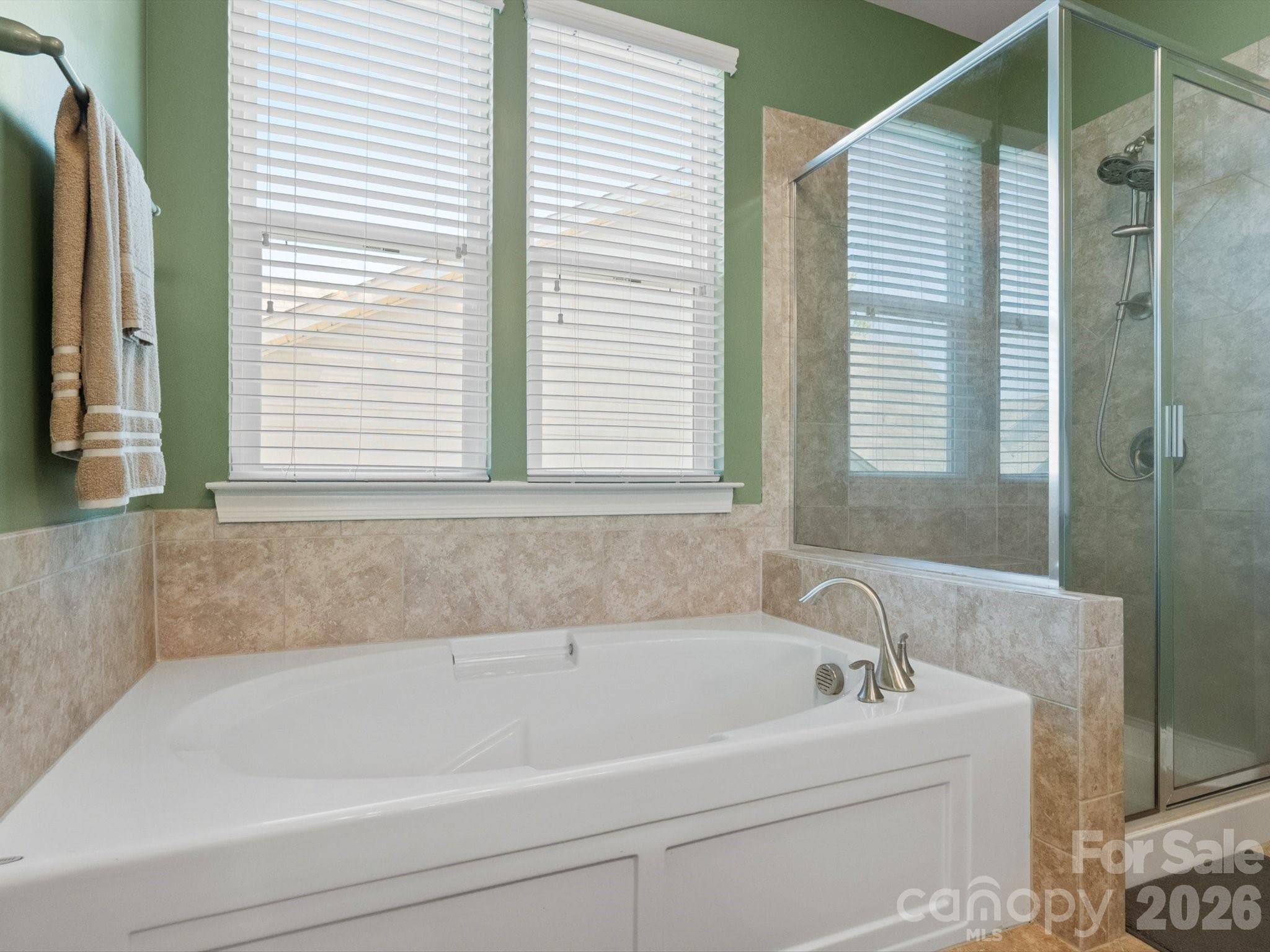 Single Family Residence at 2035 Pinyon Lane, Lancaster, photo 24 of 44