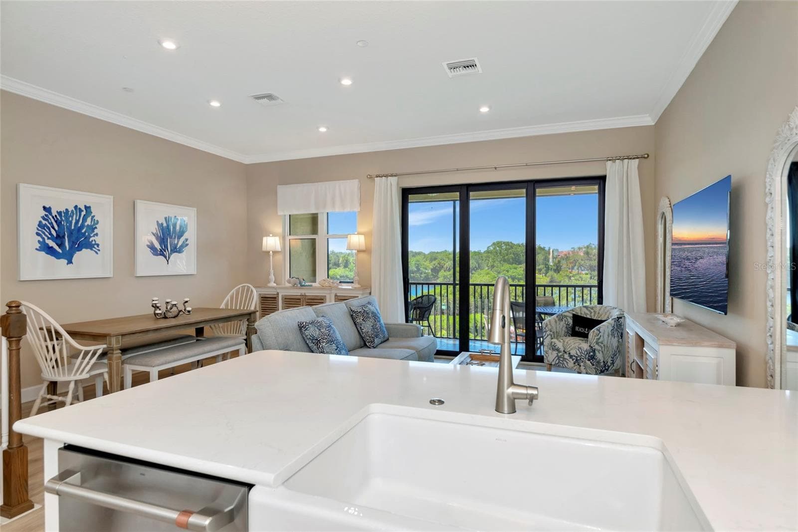 Townhouse at 5589 CANNES CIR #4-102, SARASOTA, photo 15 of 91