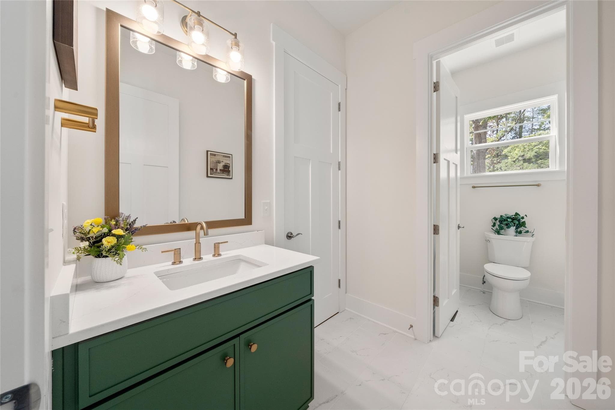 SECOND primary main-level suite bathroom - 227 Northview Drive, Hendersonville