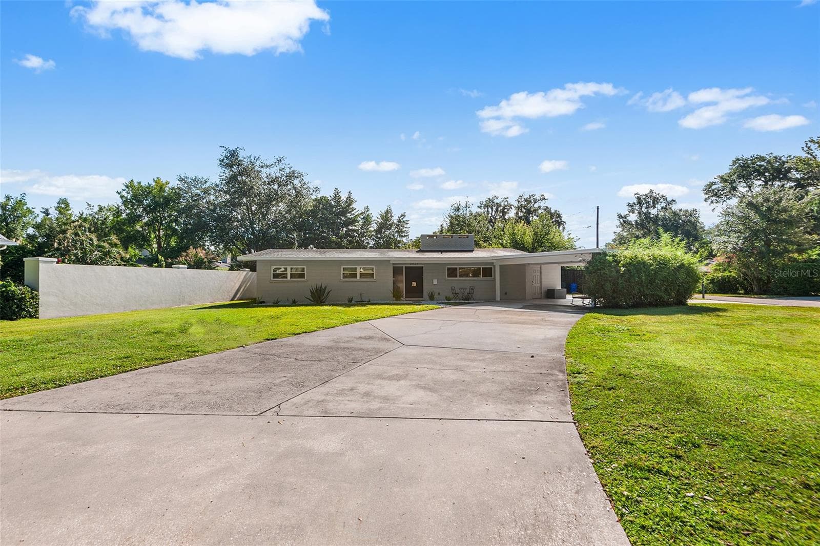 Single Family Residence at 2624 EASTON TER, LAKELAND, photo 3 of 48