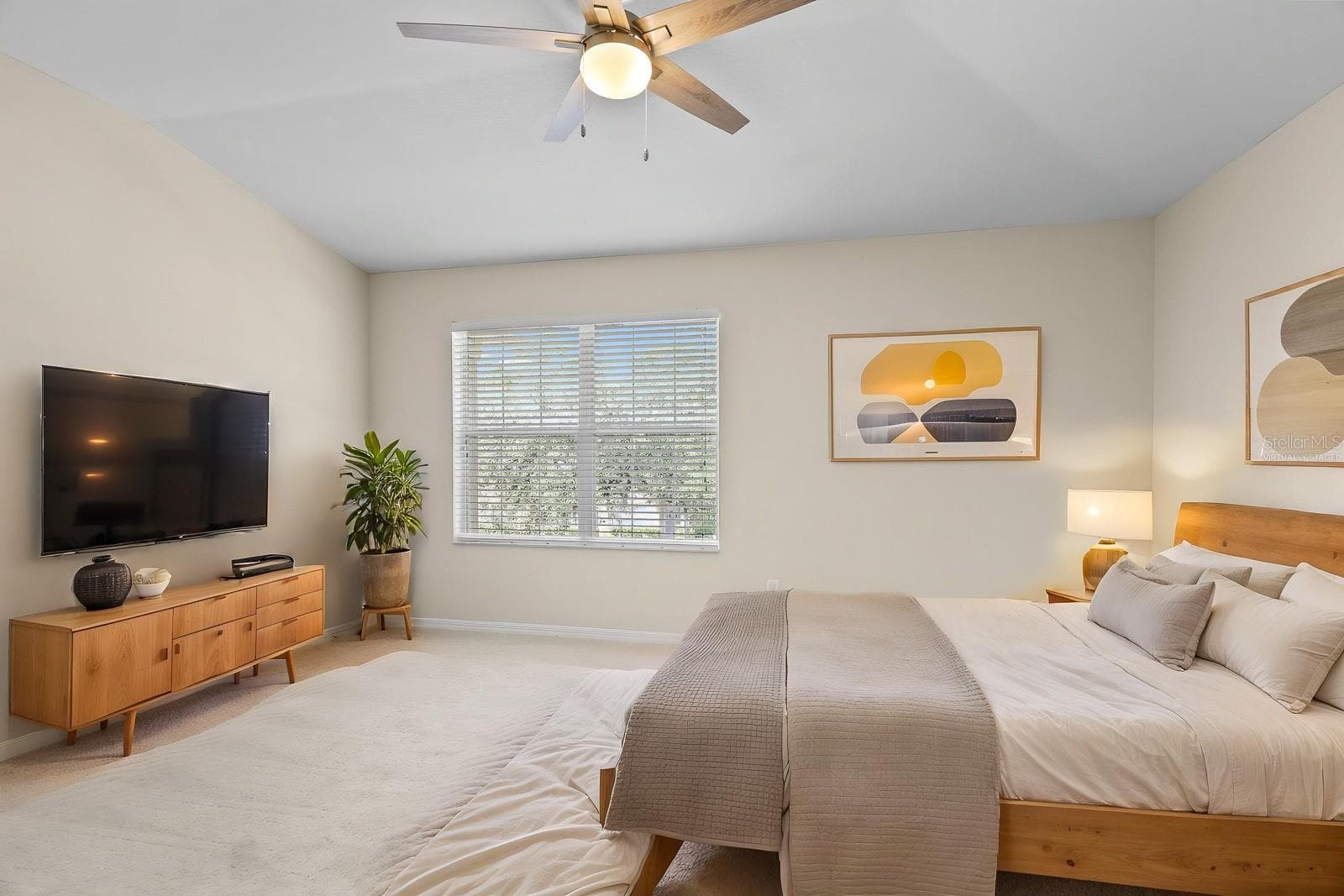 Virtually Staged - 5879 FISHHAWK RIDGE DR, LITHIA
