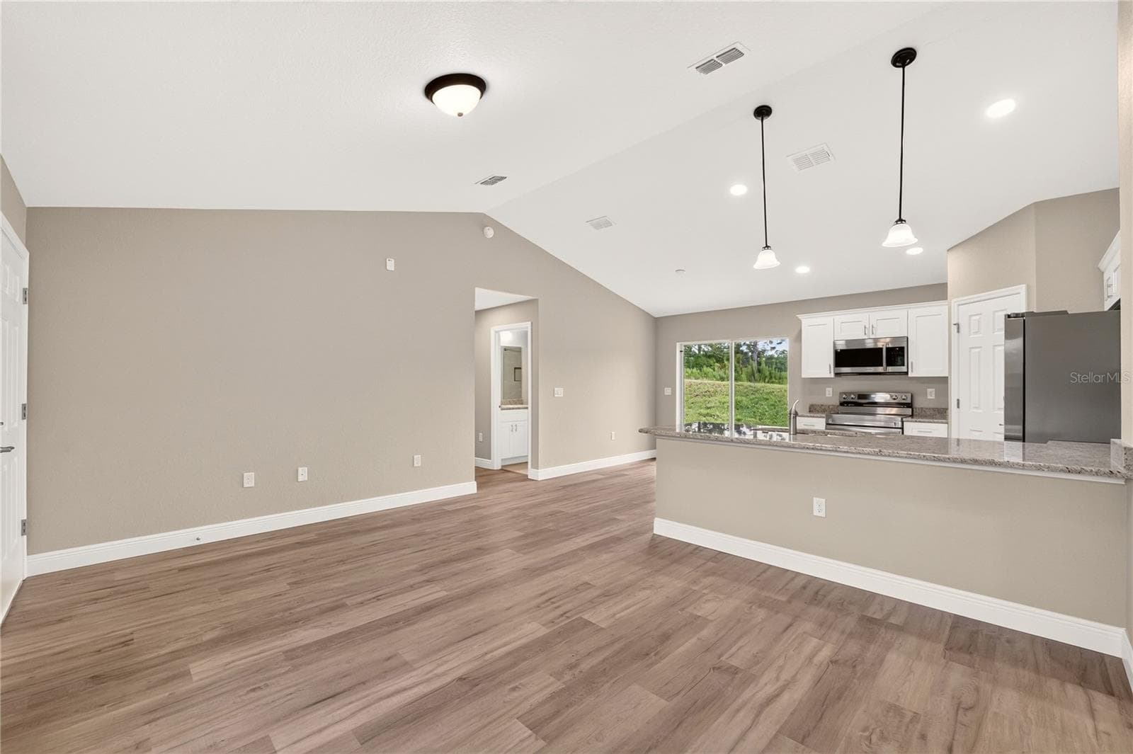 Single Family Residence at 19802 SW MARINE BLVD, DUNNELLON, photo 4 of 56