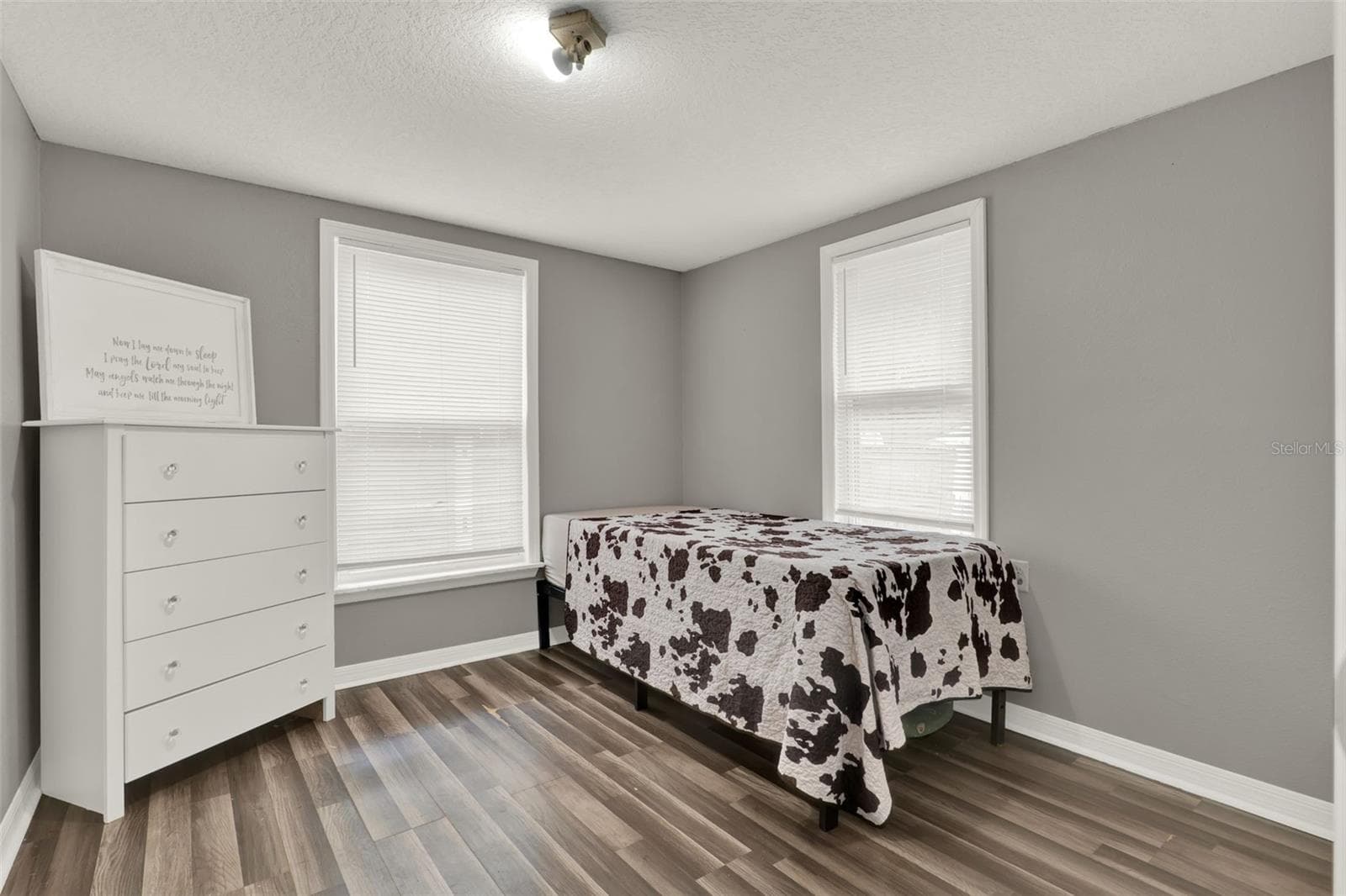 Single Family Residence at 30137 ORANGE AVE, SORRENTO, photo 14 of 25