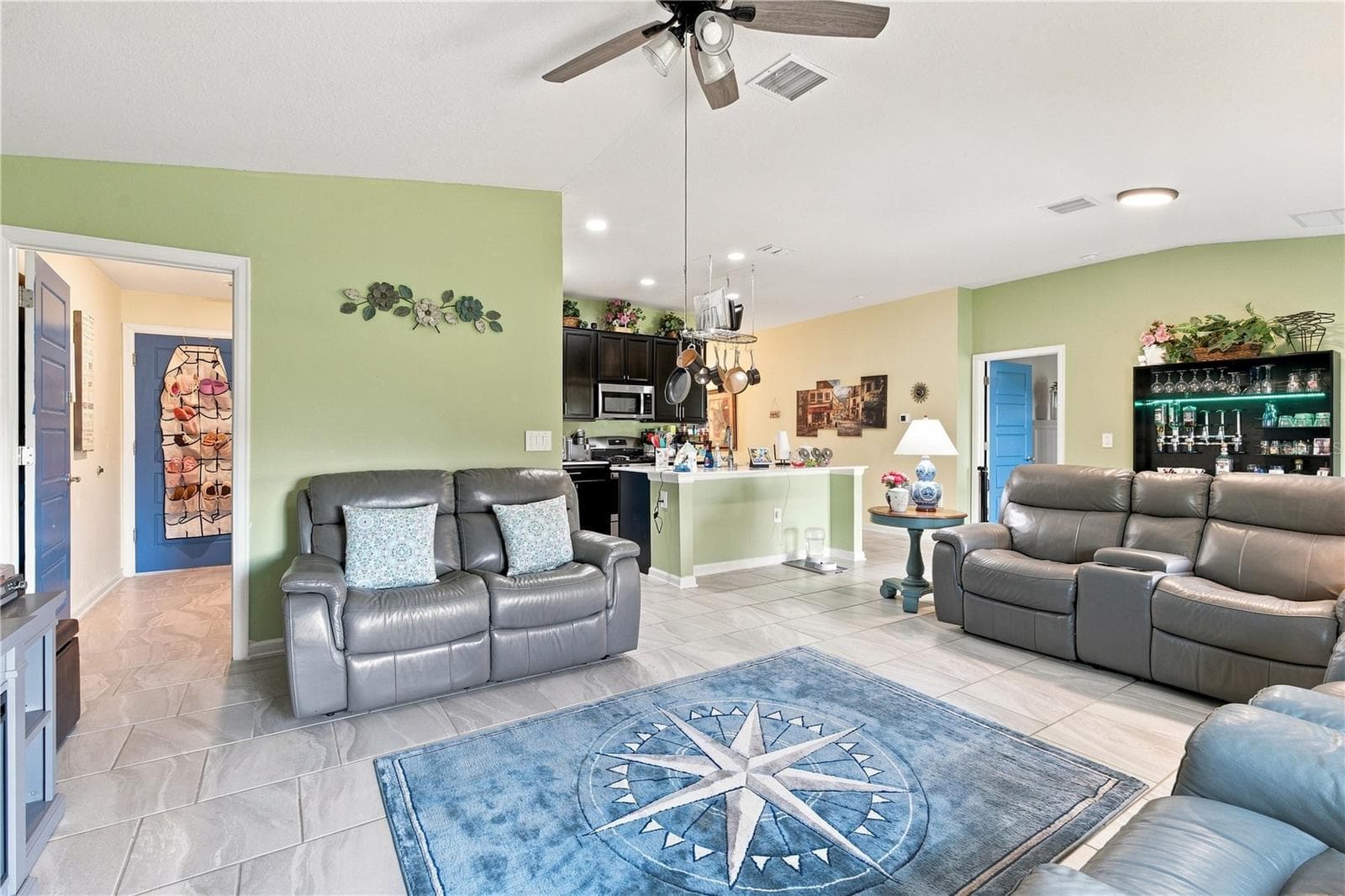 Single Family Residence at 33647 SKY BLOSSOM CIR, LEESBURG, photo 16 of 19