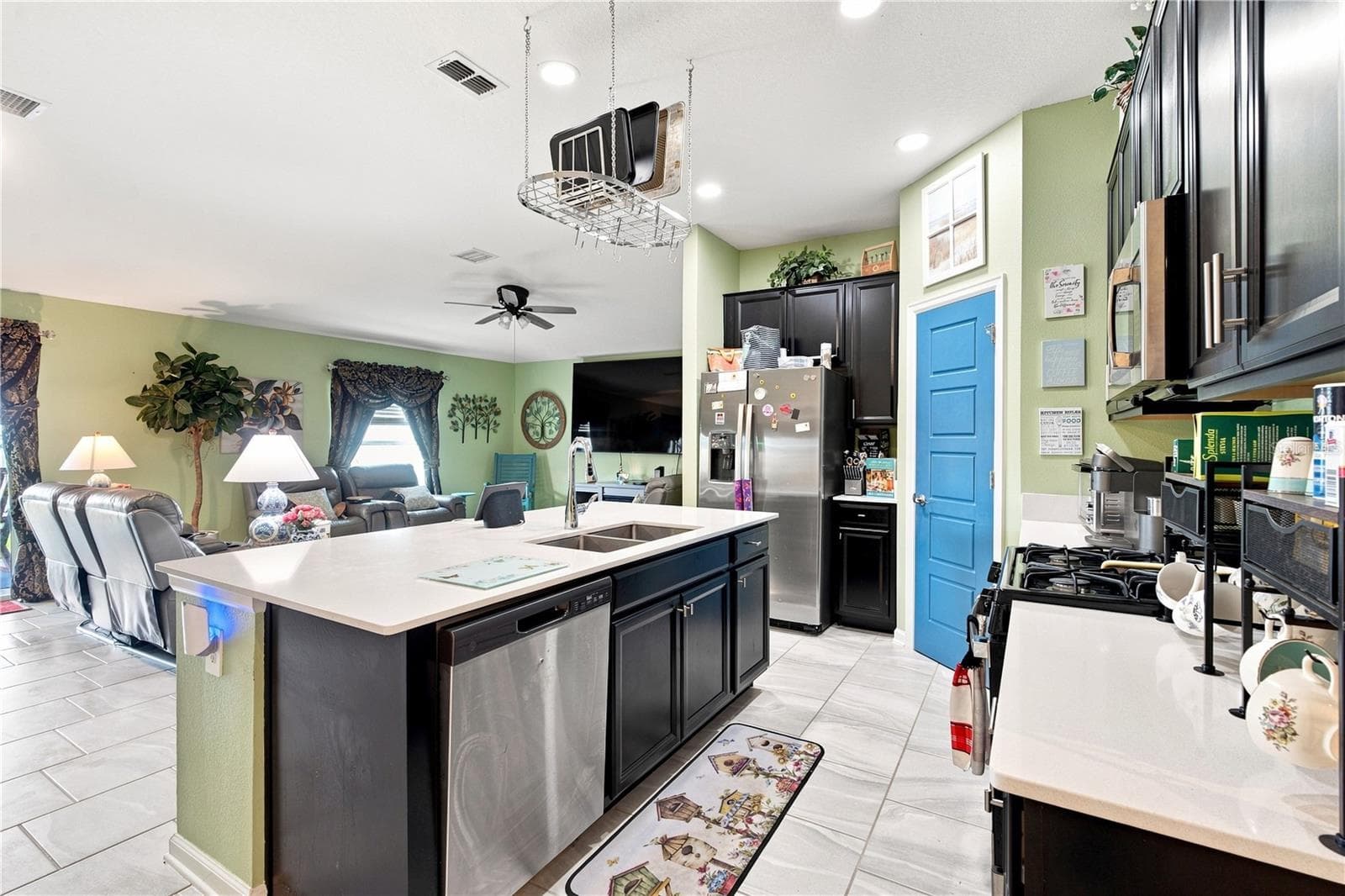 Single Family Residence at 33647 SKY BLOSSOM CIR, LEESBURG, photo 18 of 19