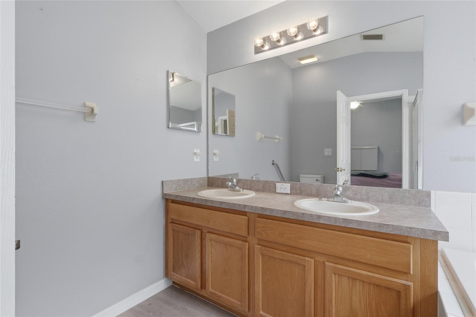 Single Family Residence at 34427 SMART DR, ZEPHYRHILLS, photo 17 of 46