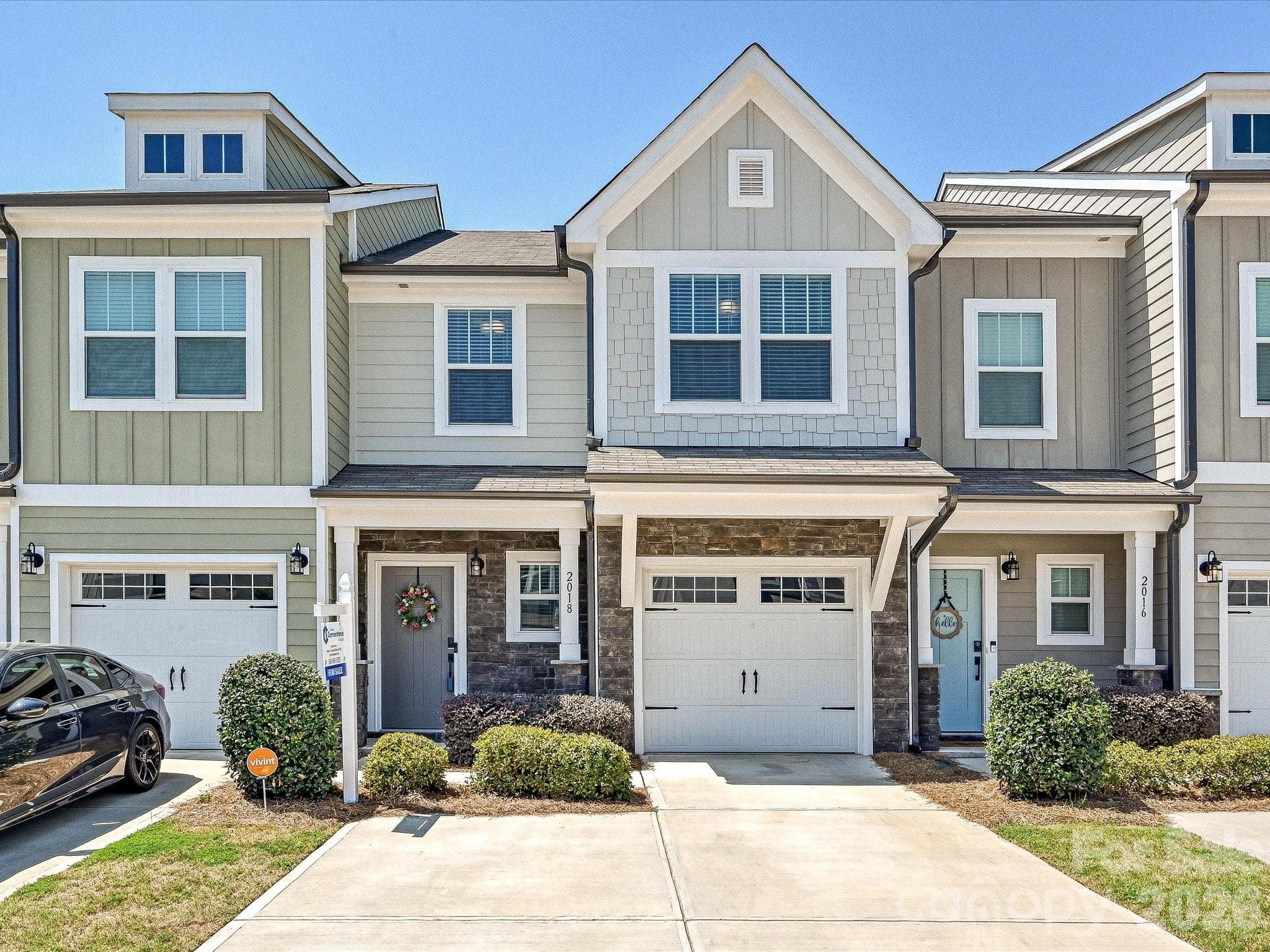 Townhouse at 2018 Crooked Oak Lane, York, photo 3 of 29